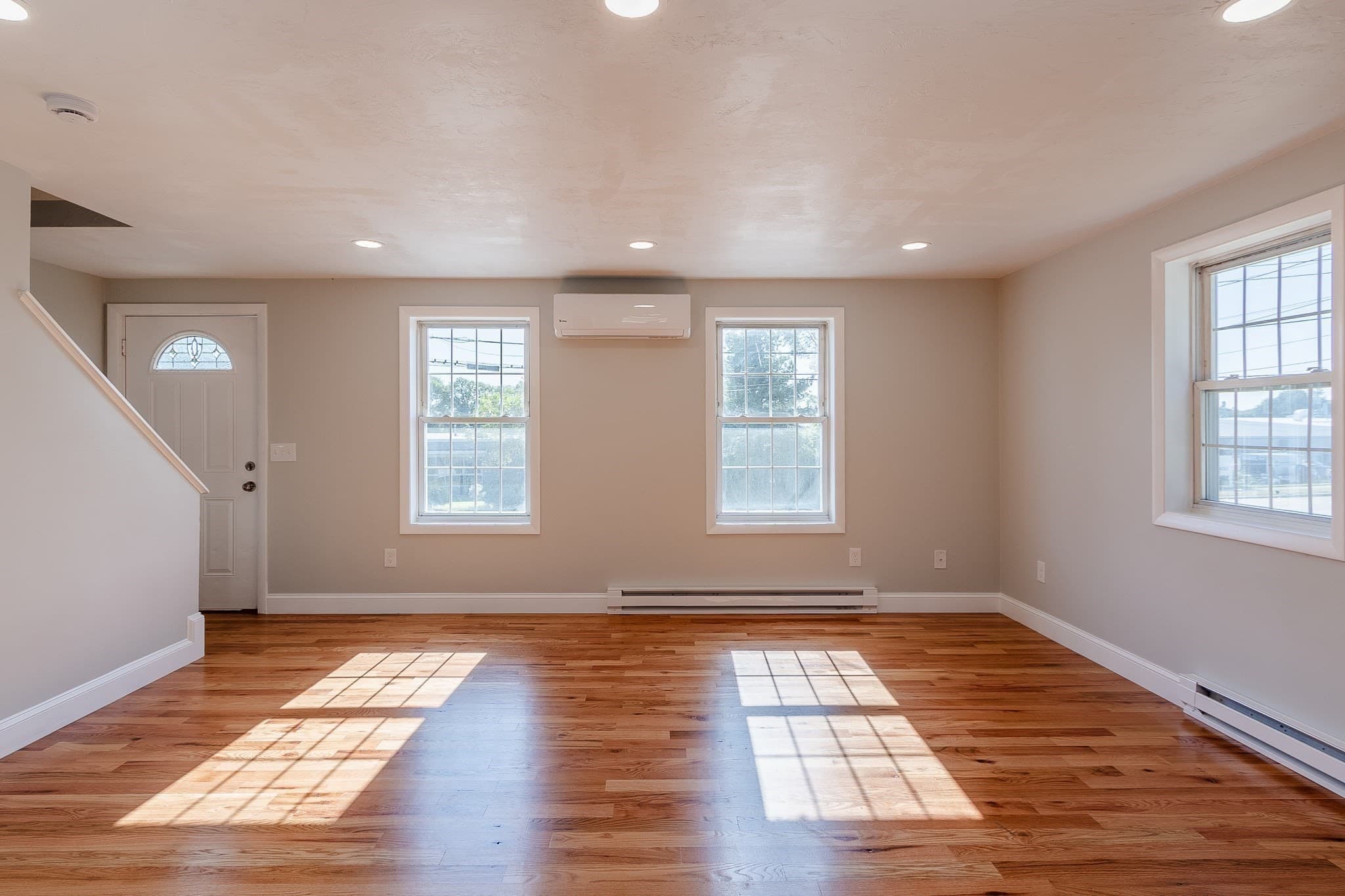Single Family Residence at 32A Boylston Street, Worcester MA 01605, photo 5 of 26