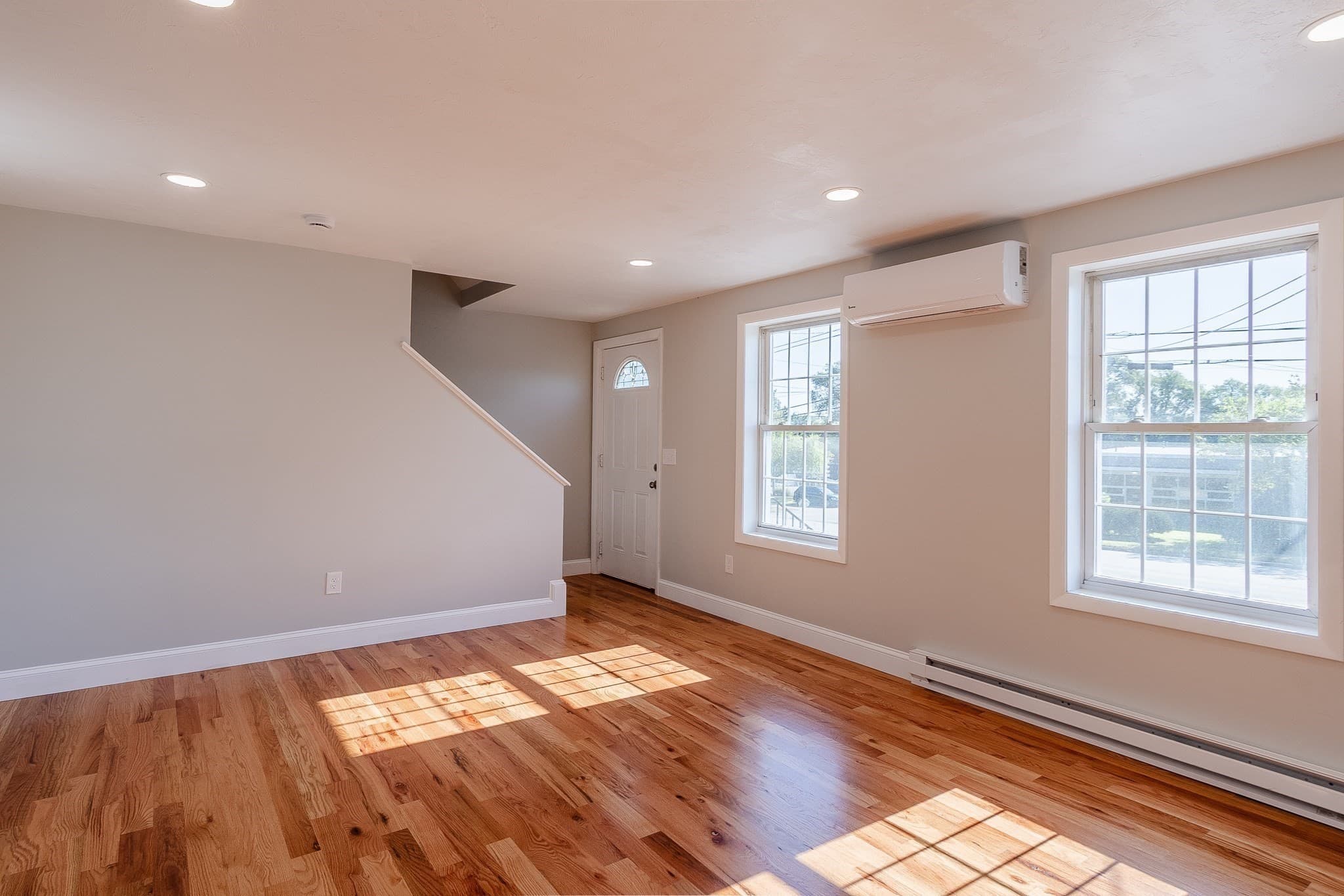 Single Family Residence at 32A Boylston Street, Worcester MA 01605, photo 4 of 26