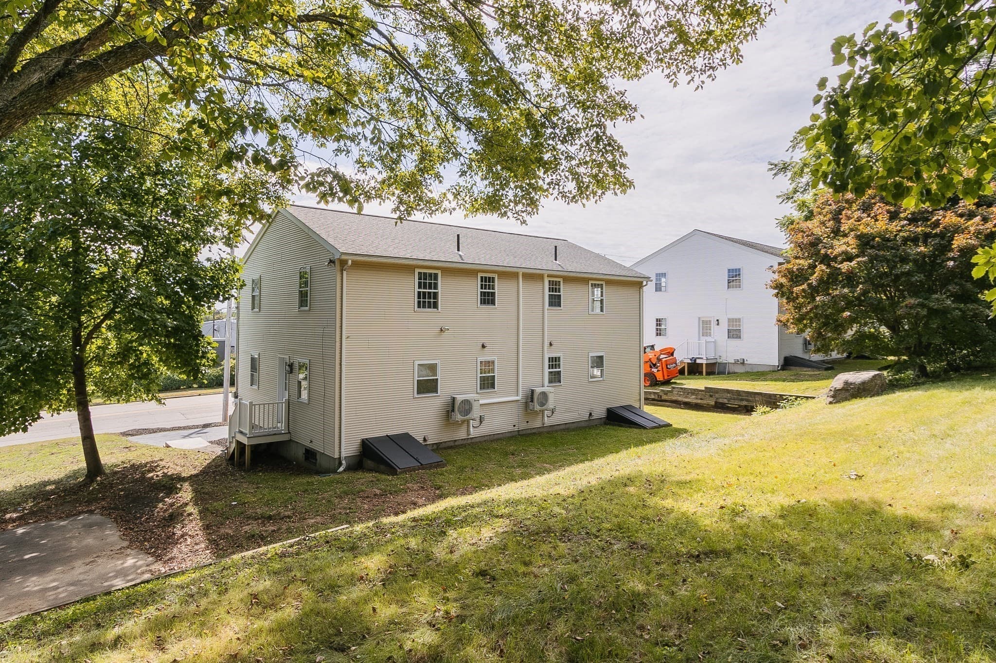 Single Family Residence at 32A Boylston Street, Worcester MA 01605, photo 25 of 26