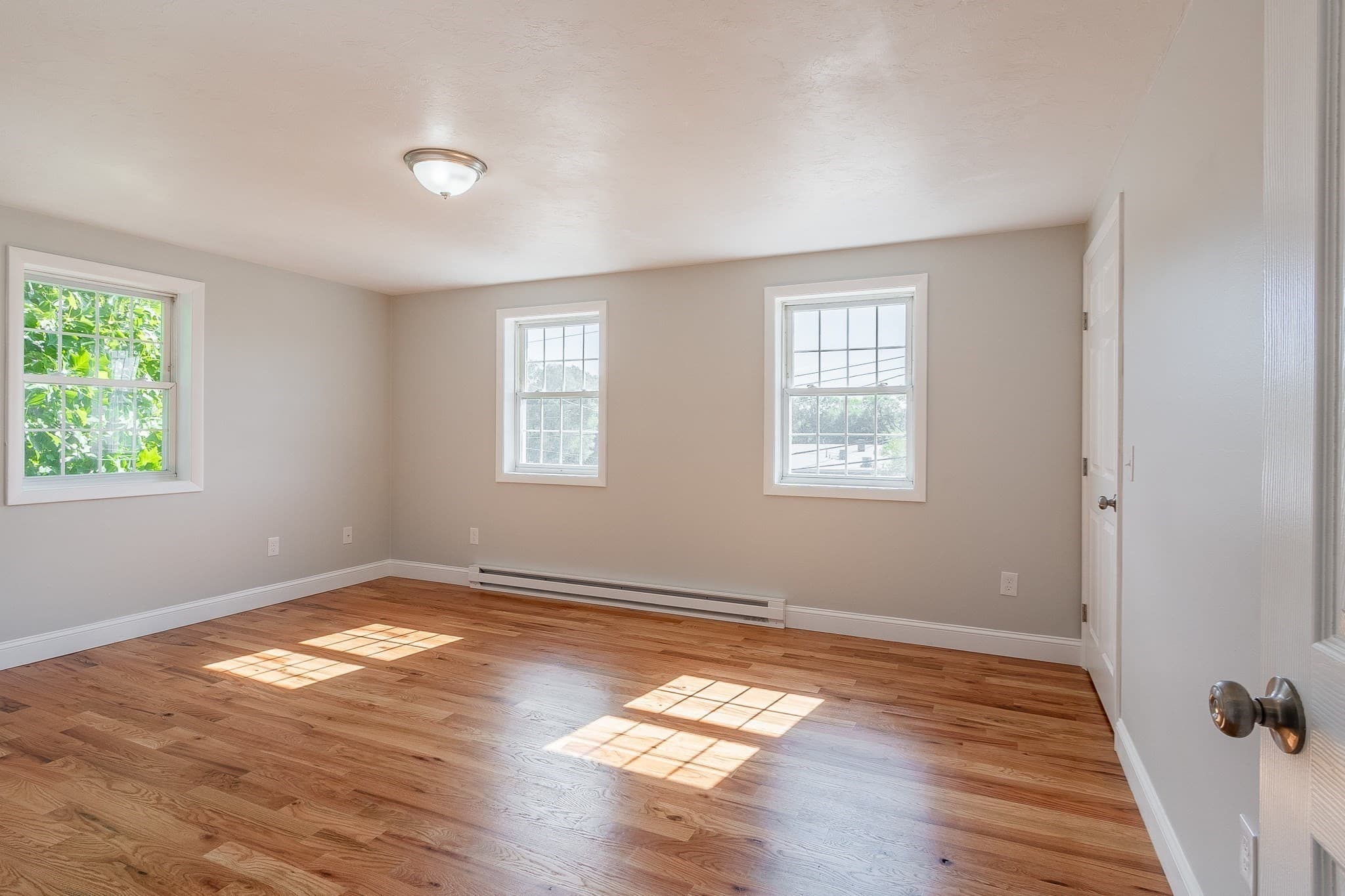 Single Family Residence at 32B Boylston Street, Worcester MA 01605, Worcester, photo 13 of 25