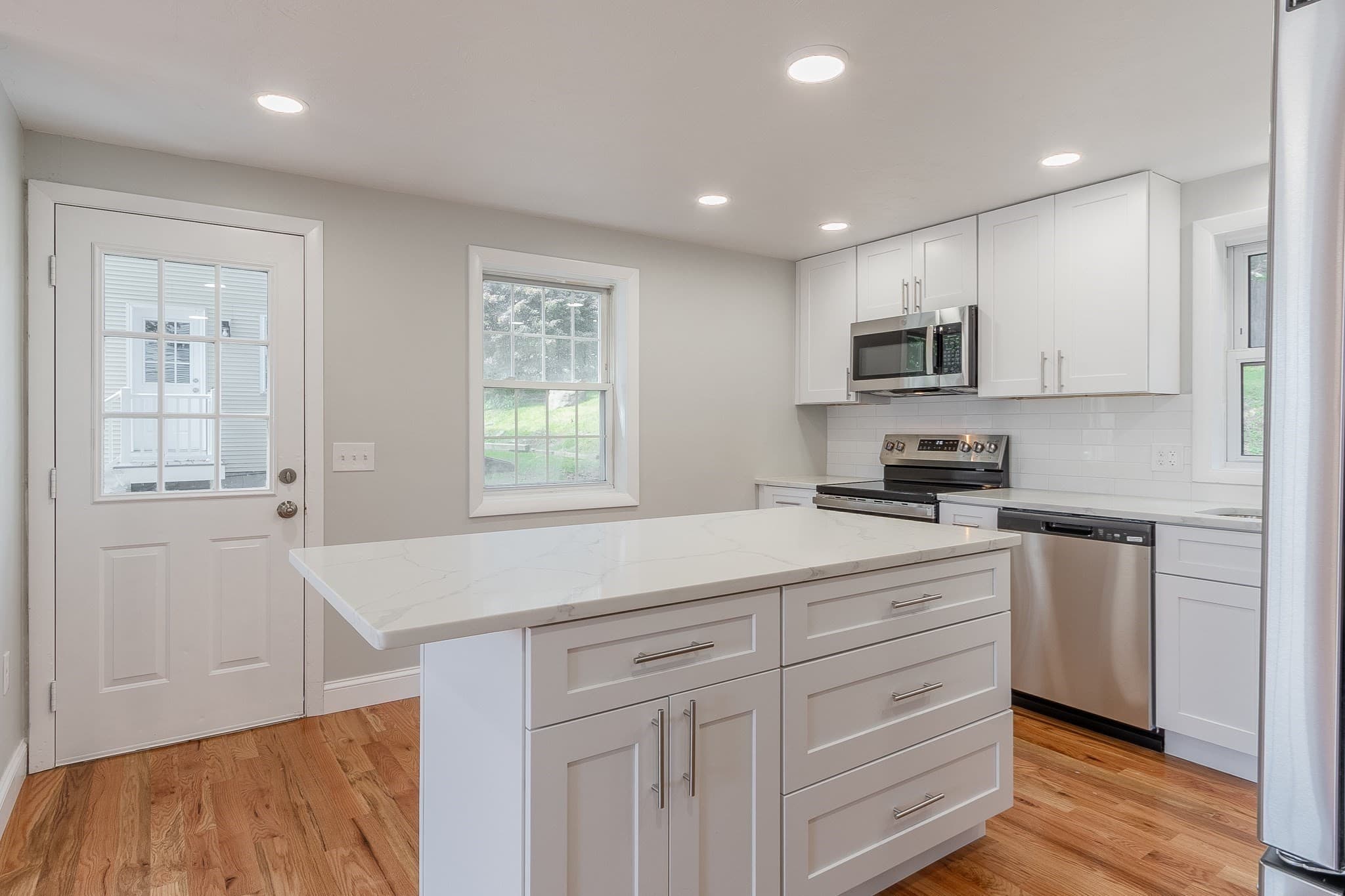 Single Family Residence at 34A Boylston Street, Worcester MA 01605, Worcester, photo 6 of 26