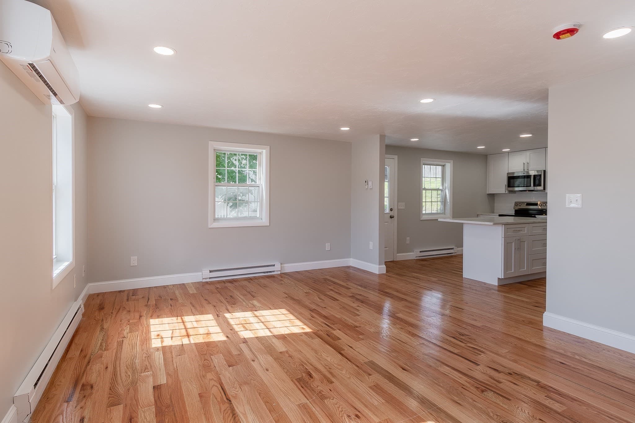 Single Family Residence at 34A Boylston Street, Worcester MA 01605, Worcester, photo 5 of 26