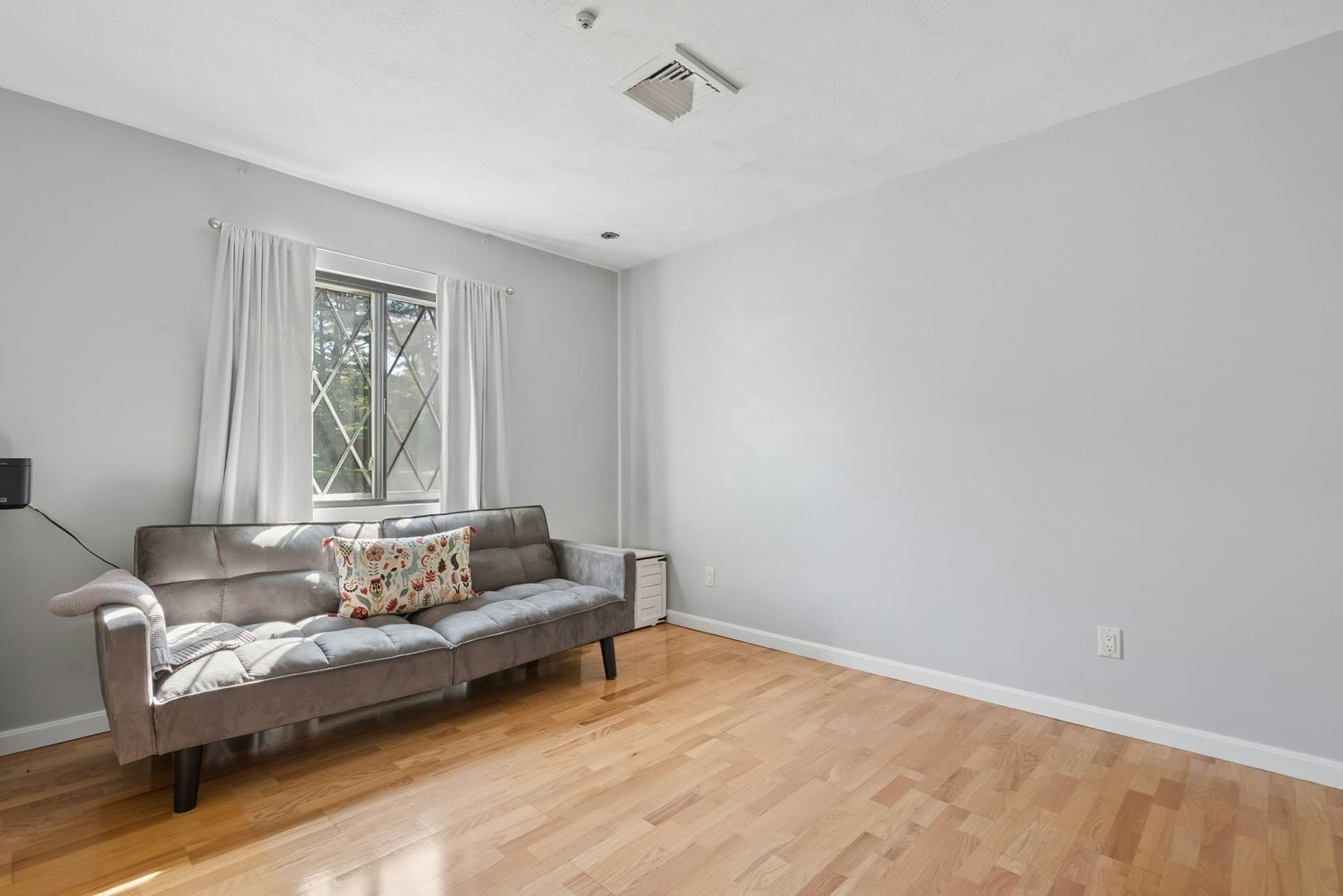 Condominium at 20 Rainbow Pond Drive # C2, Walpole MA 02081, Walpole, photo 23 of 40