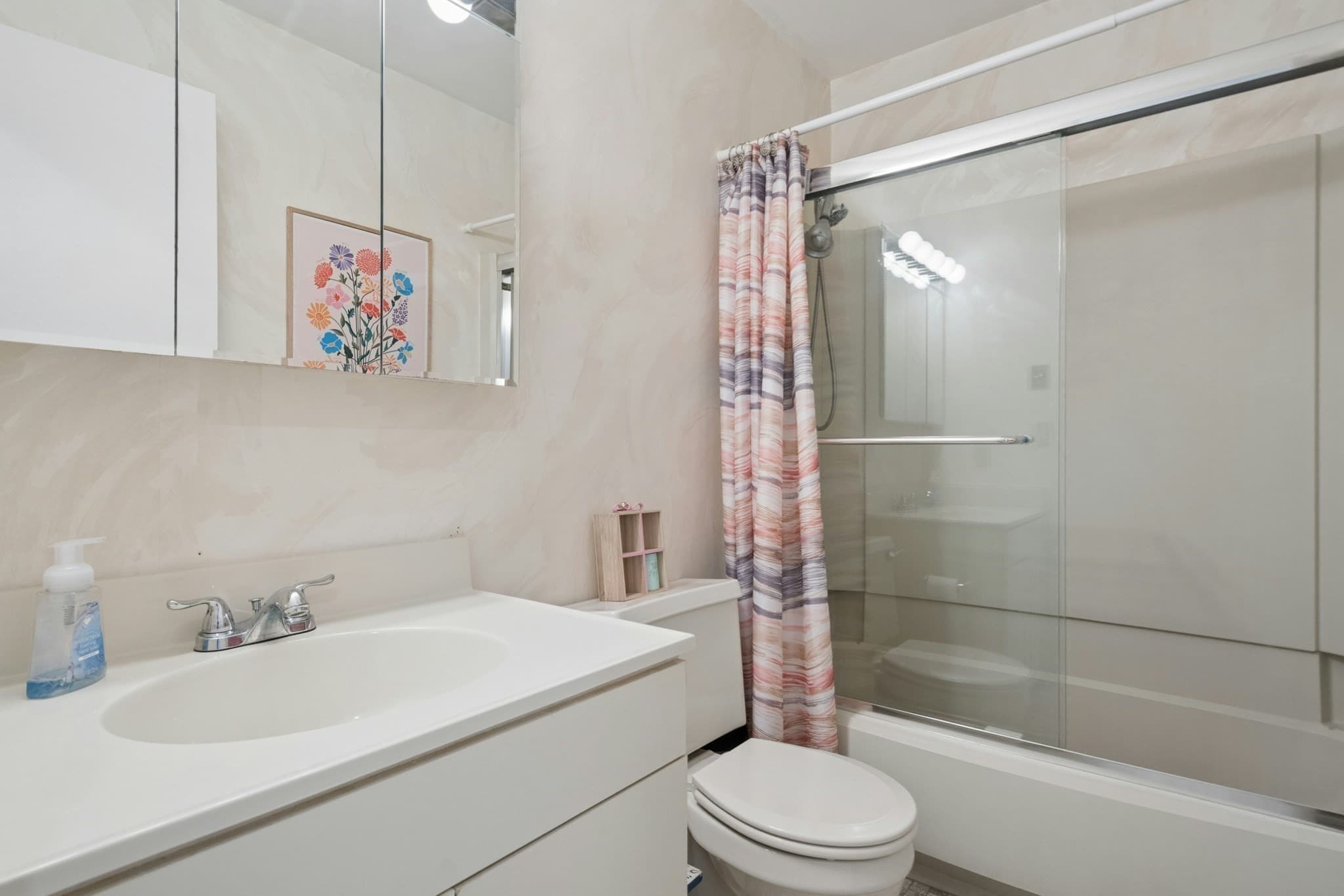 Condominium at 20 Rainbow Pond Drive # C2, Walpole MA 02081, Walpole, photo 24 of 40