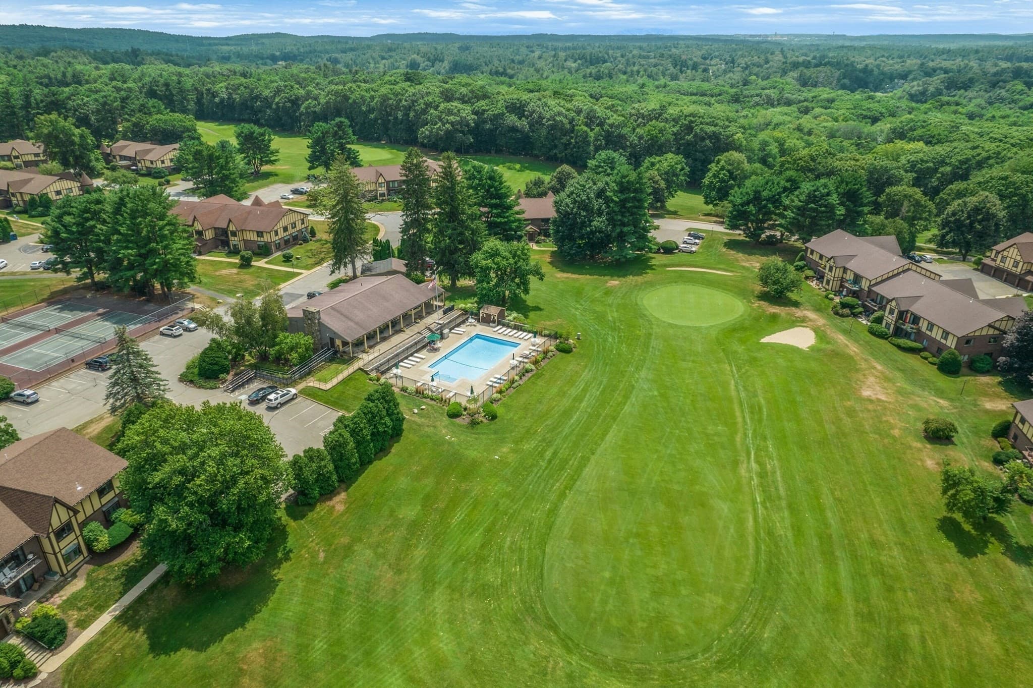 Condominium at 20 Rainbow Pond Drive # C2, Walpole MA 02081, Walpole, photo 4 of 40