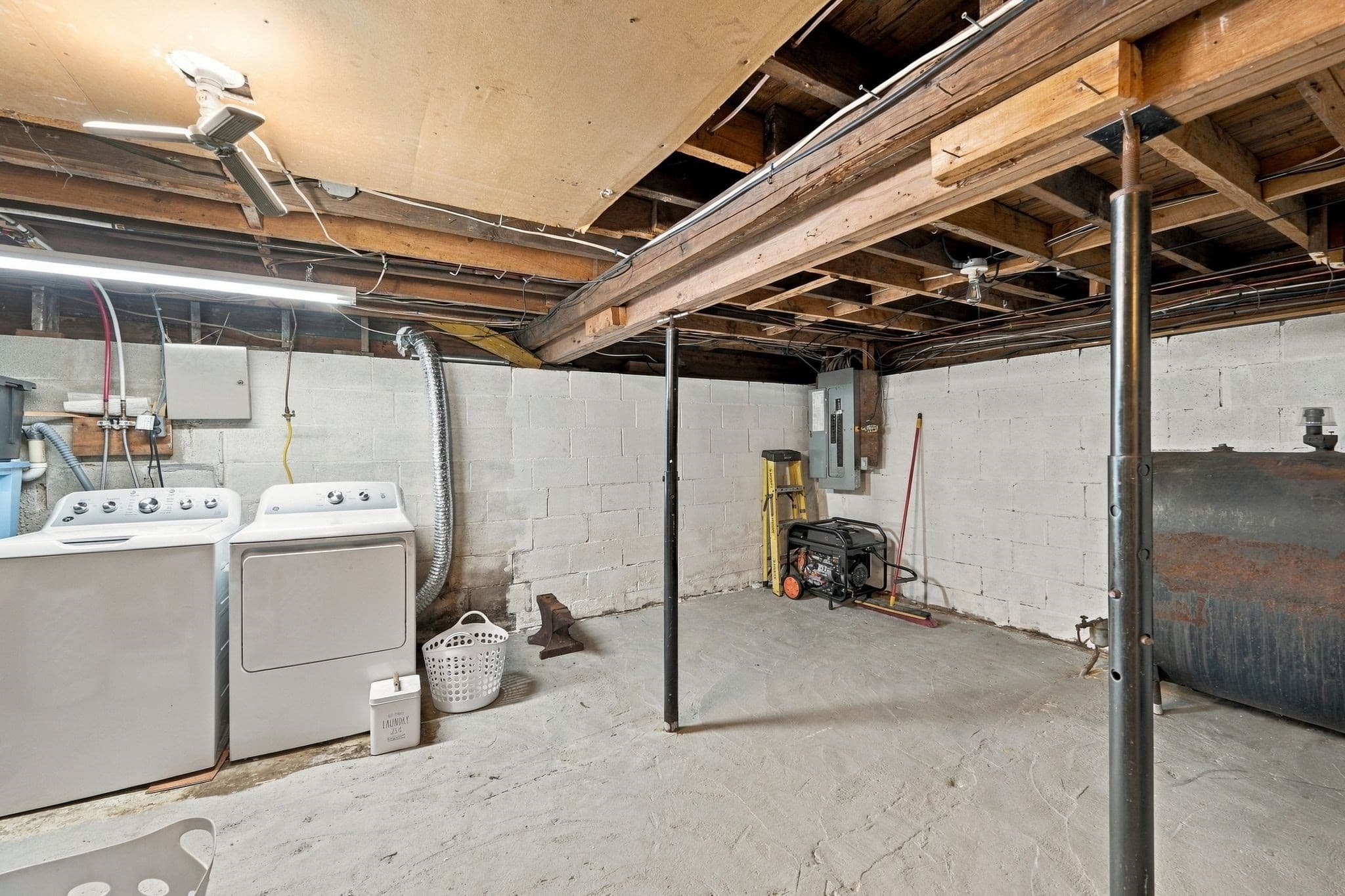 Single Family Residence at 39 Lakeview Dr, Leominster MA 01453, Leominster, photo 42 of 42