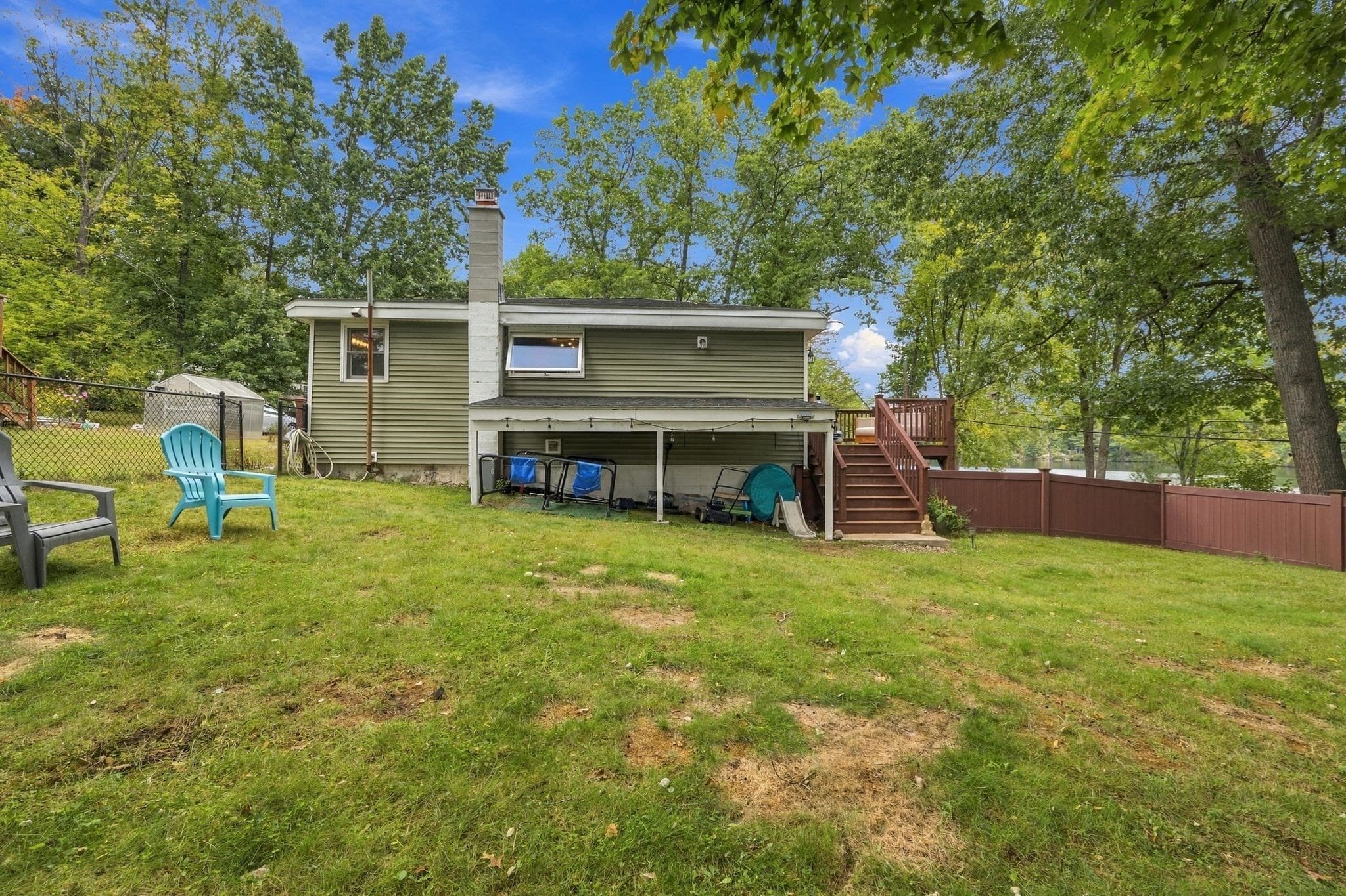 Single Family Residence at 39 Lakeview Dr, Leominster MA 01453, Leominster, photo 12 of 42