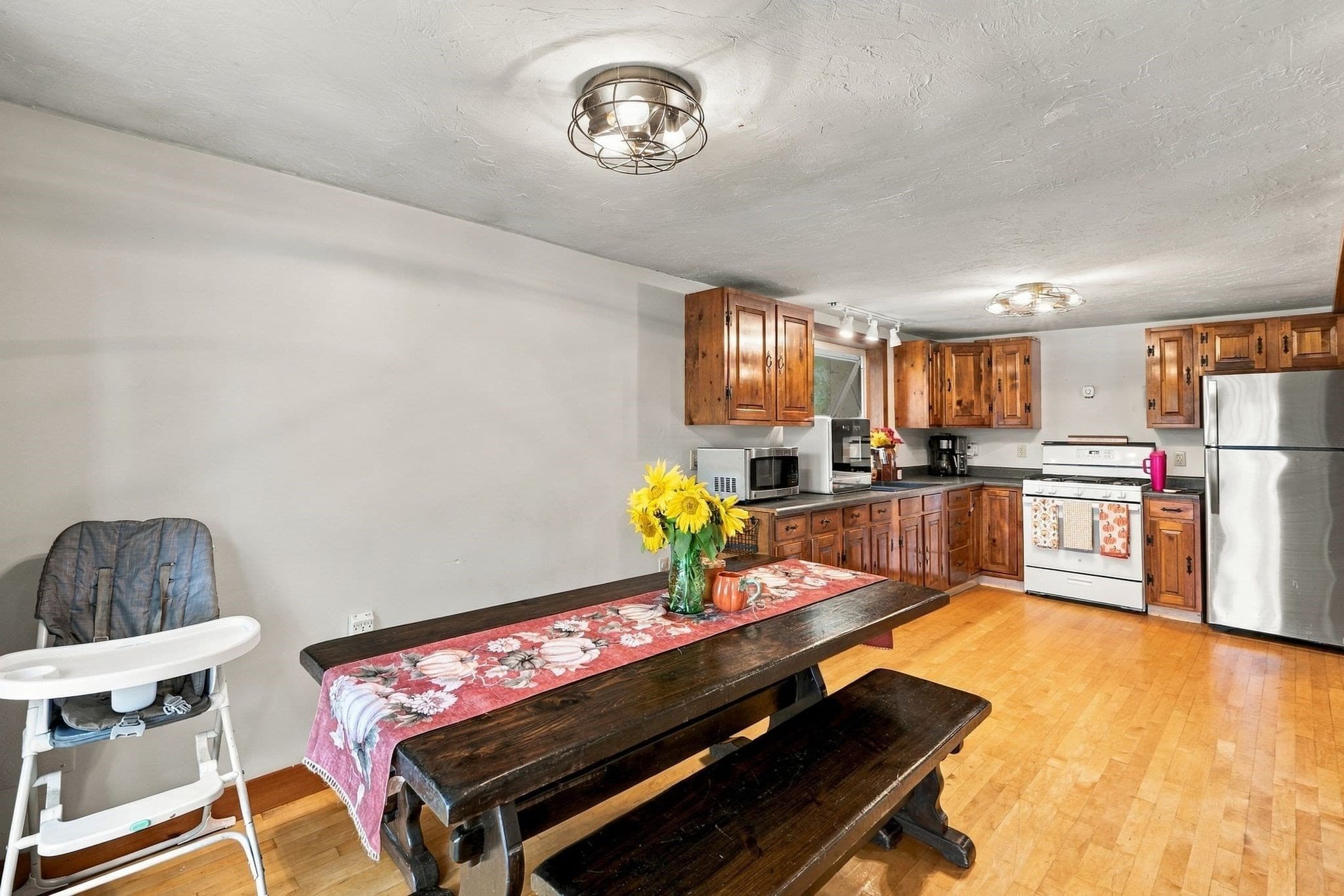 Single Family Residence at 39 Lakeview Dr, Leominster MA 01453, Leominster, photo 26 of 42
