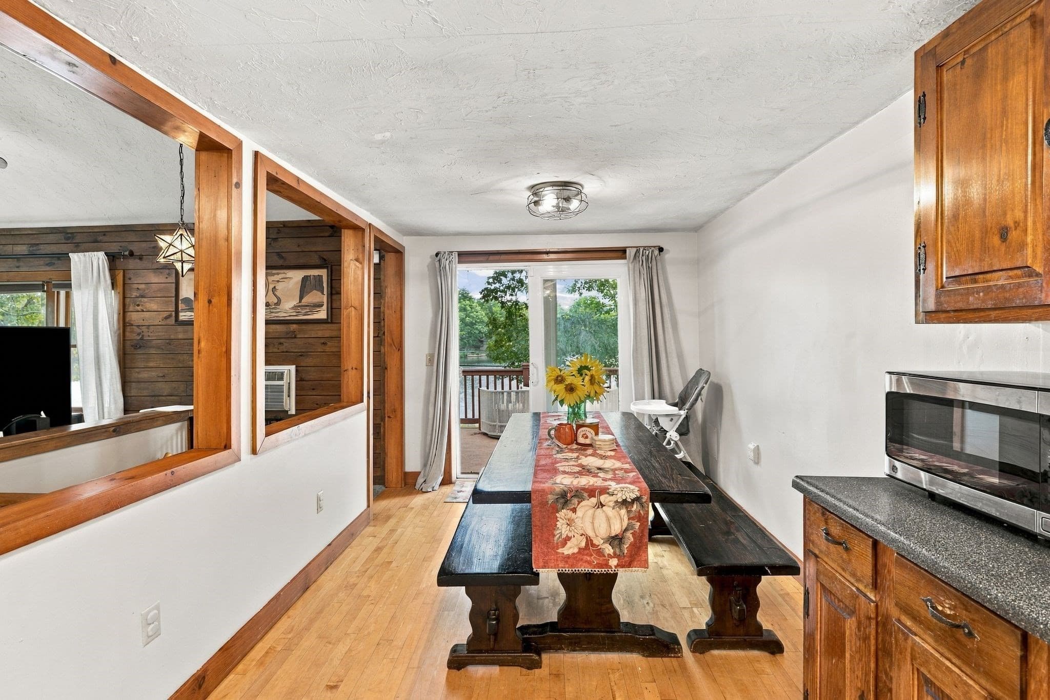 Single Family Residence at 39 Lakeview Dr, Leominster MA 01453, Leominster, photo 25 of 42