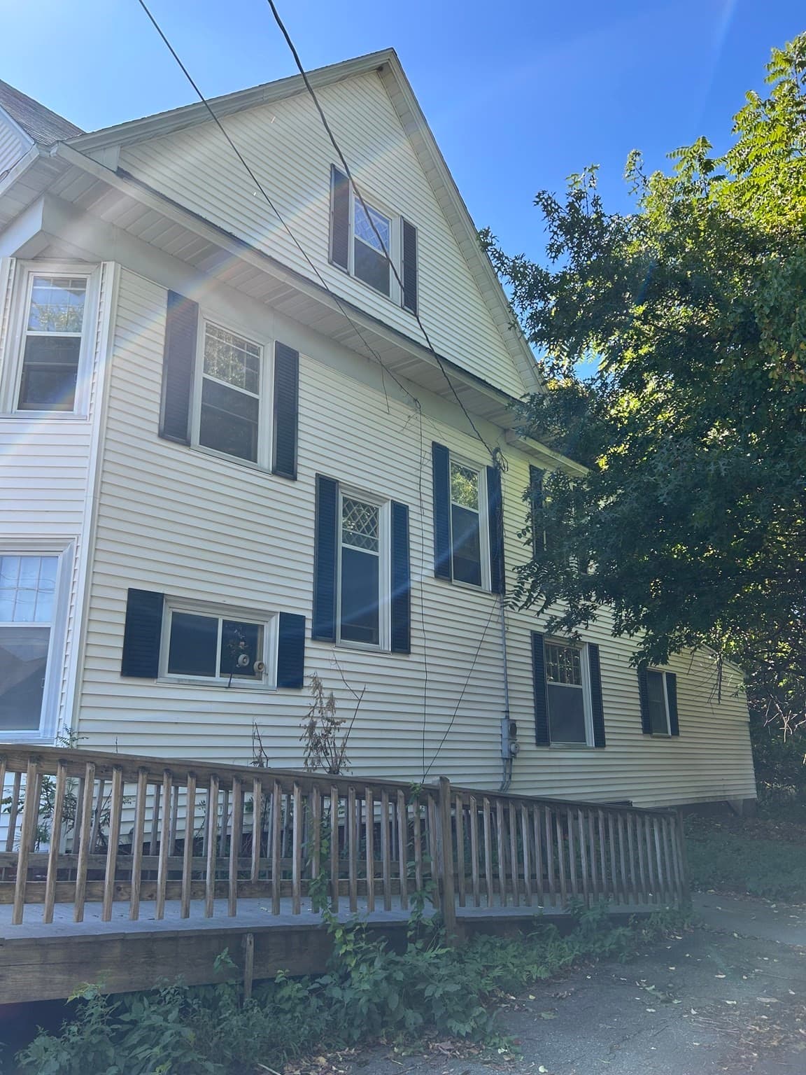Single Family Residence at 180 Grove St, Haverhill MA 01832, Haverhill, photo 3 of 27