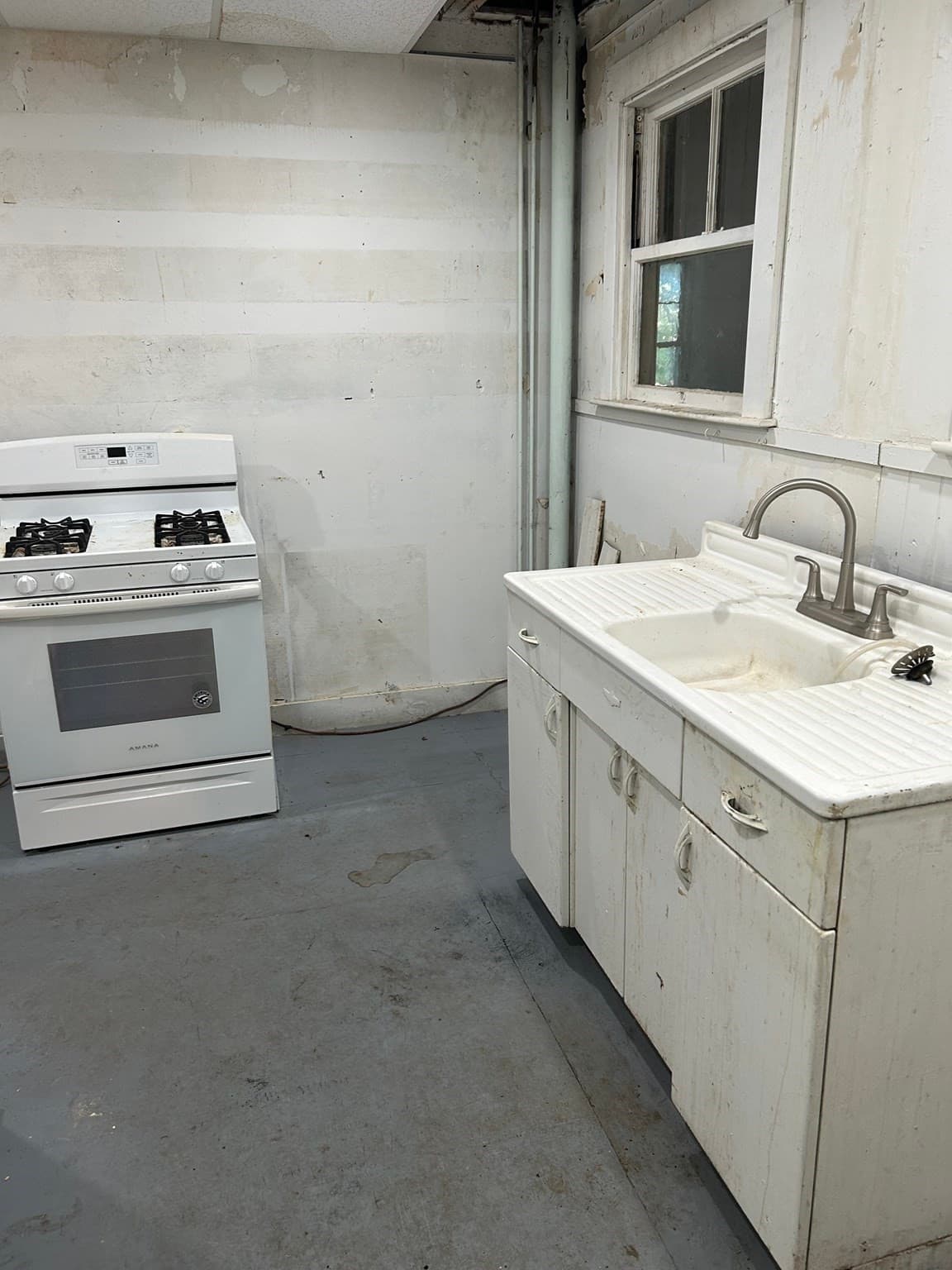 Single Family Residence at 180 Grove St, Haverhill MA 01832, Haverhill, photo 21 of 27