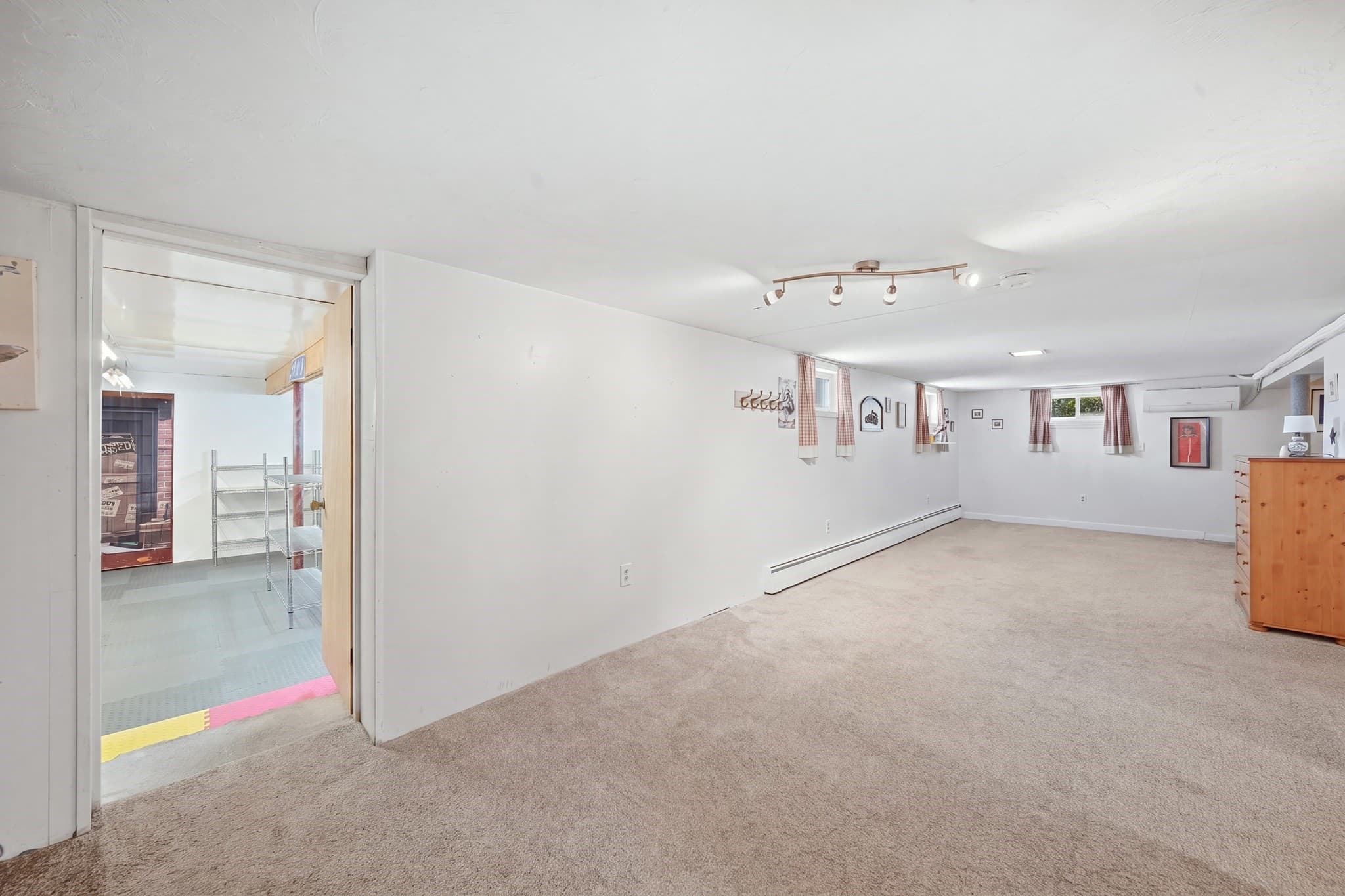 Single Family Residence at 8 Revere Rd, Tewksbury MA 01876, Tewksbury, photo 26 of 39