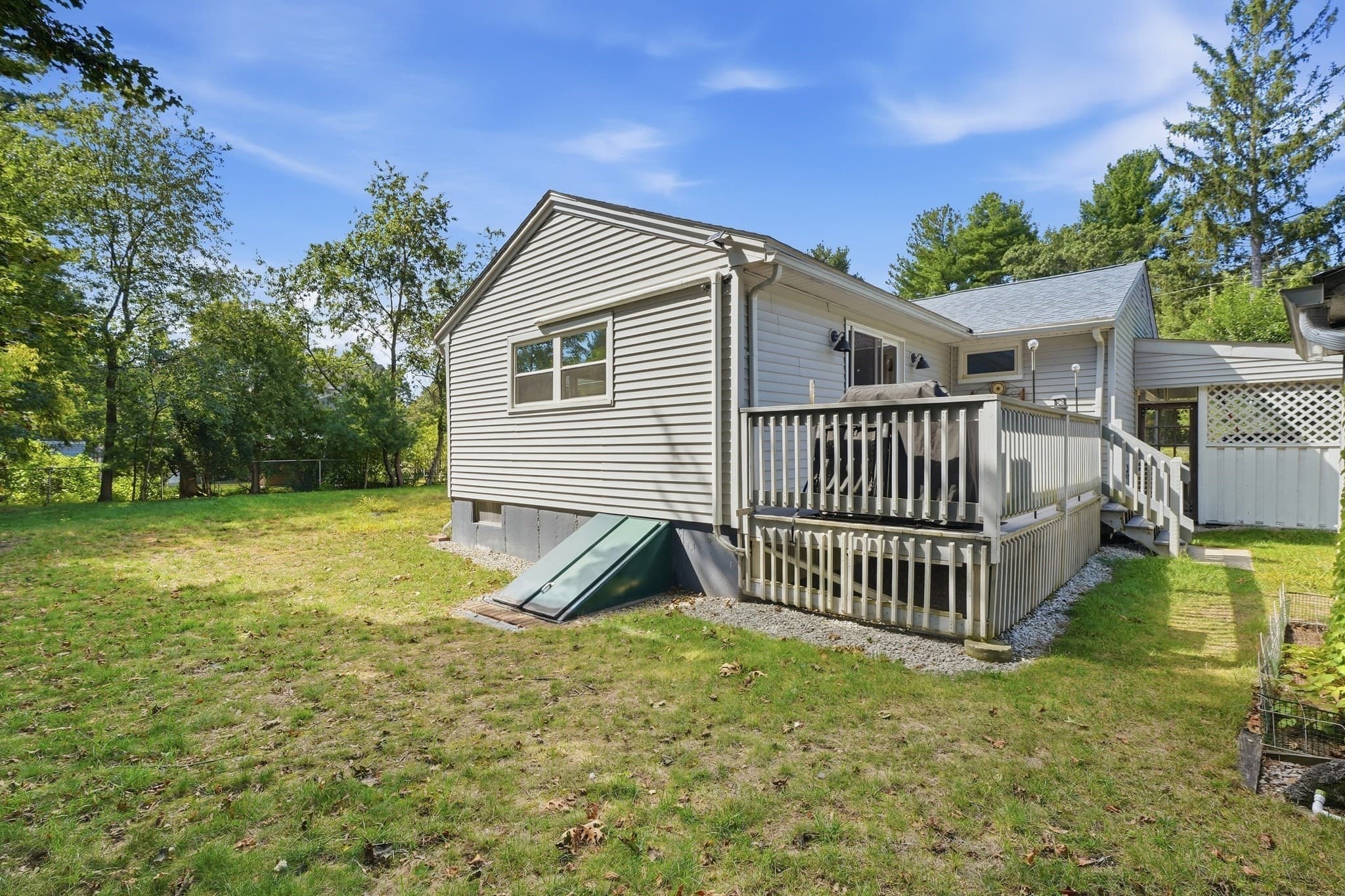 Single Family Residence at 8 Revere Rd, Tewksbury MA 01876, Tewksbury, photo 33 of 39