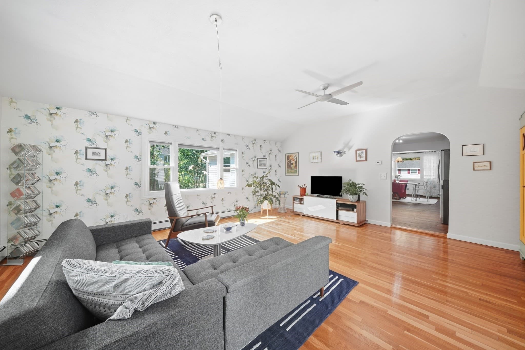 Single Family Residence at 8 Revere Rd, Tewksbury MA 01876, Tewksbury, photo 14 of 39