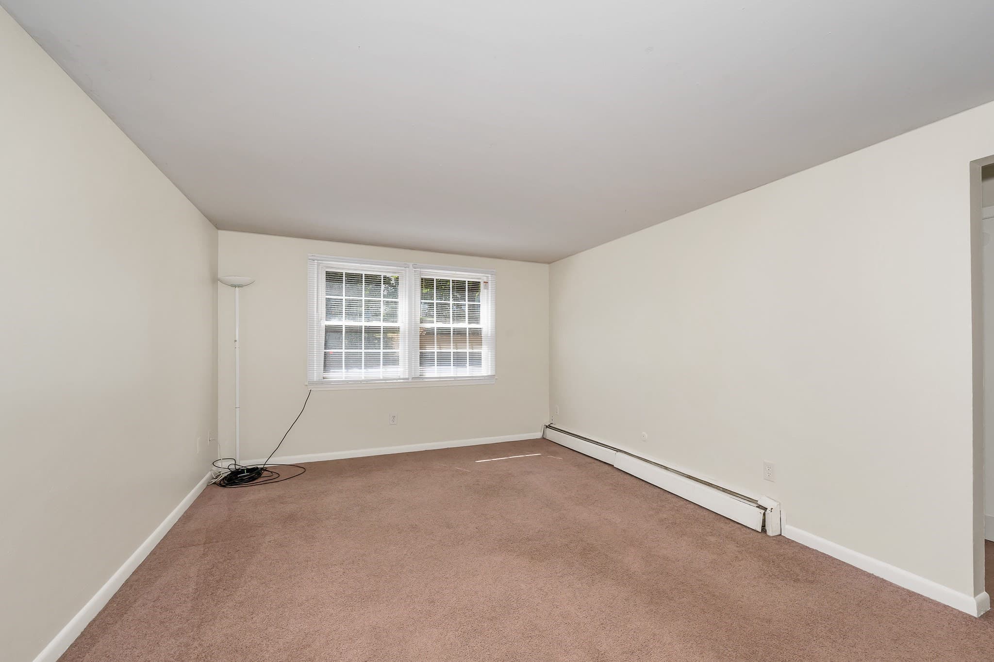Condominium at 90 E Broadway # 11, Derry NH 03038, Derry, photo 3 of 25