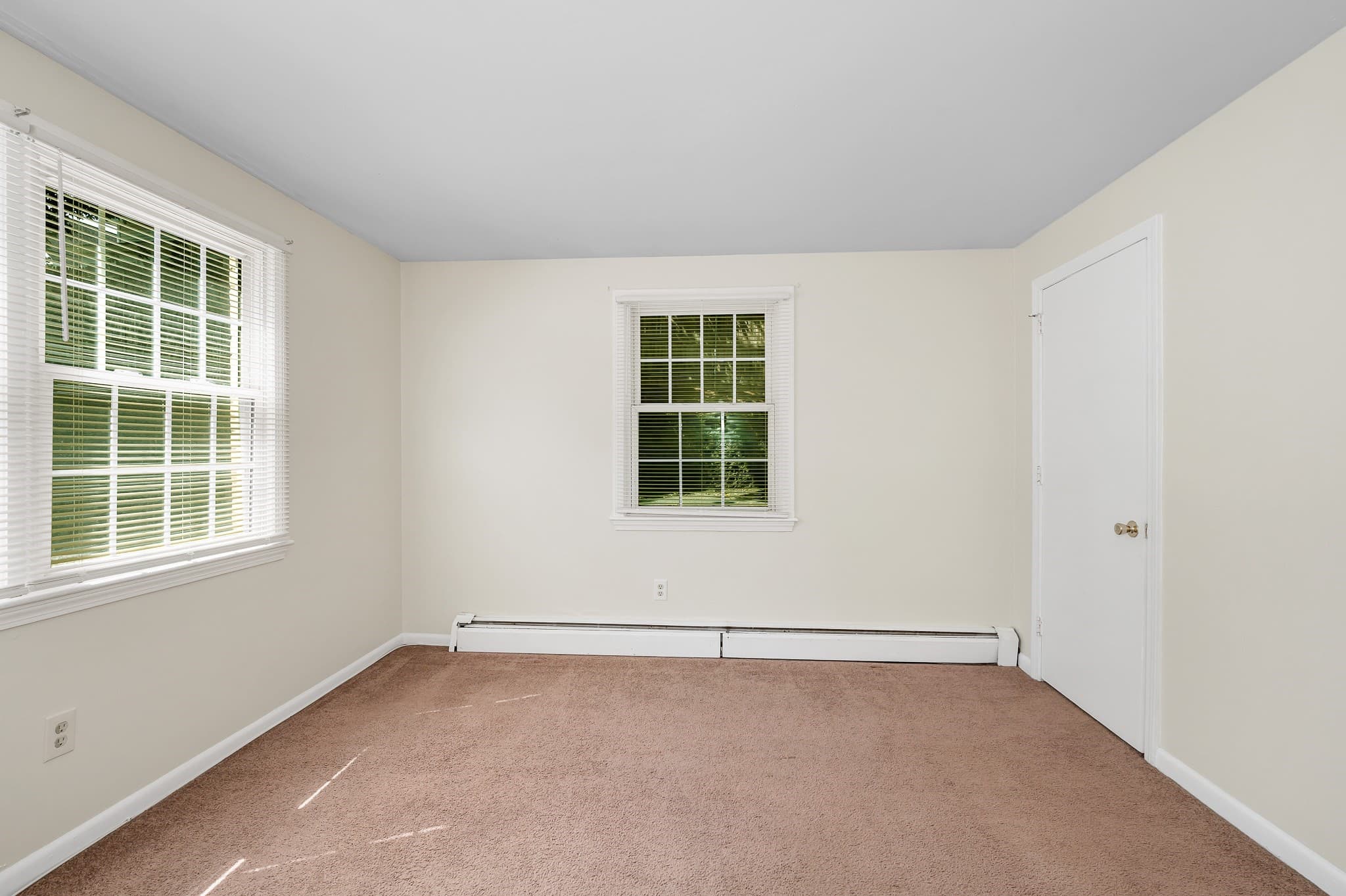 Condominium at 90 E Broadway # 11, Derry NH 03038, Derry, photo 15 of 25