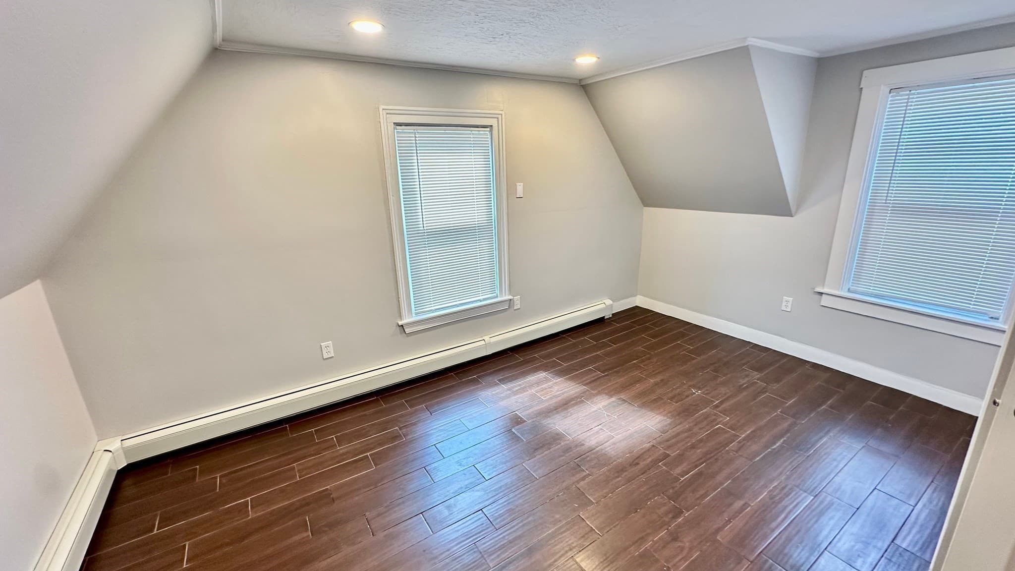 Single Family Residence at 12 Madison St, Taunton MA 02780, Taunton, photo 6 of 9