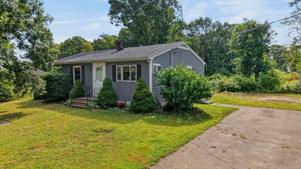 Single Family Residence at 21 Timothy St, Fairhaven MA 02719, Fairhaven, photo 3 of 34