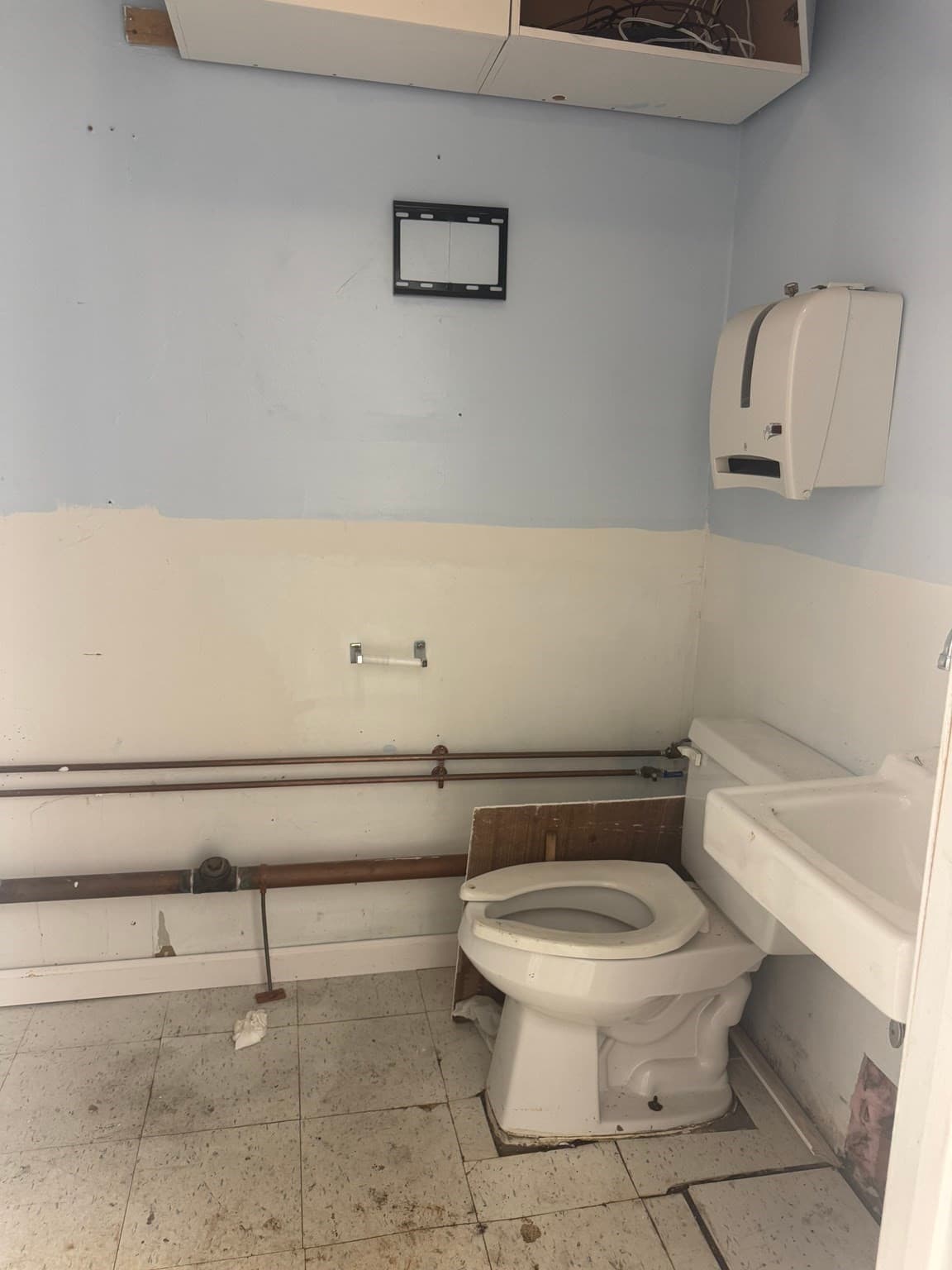 Commercial Sale at 569 Main Street # 1, Barnstable MA 02601, Barnstable, photo 8 of 8