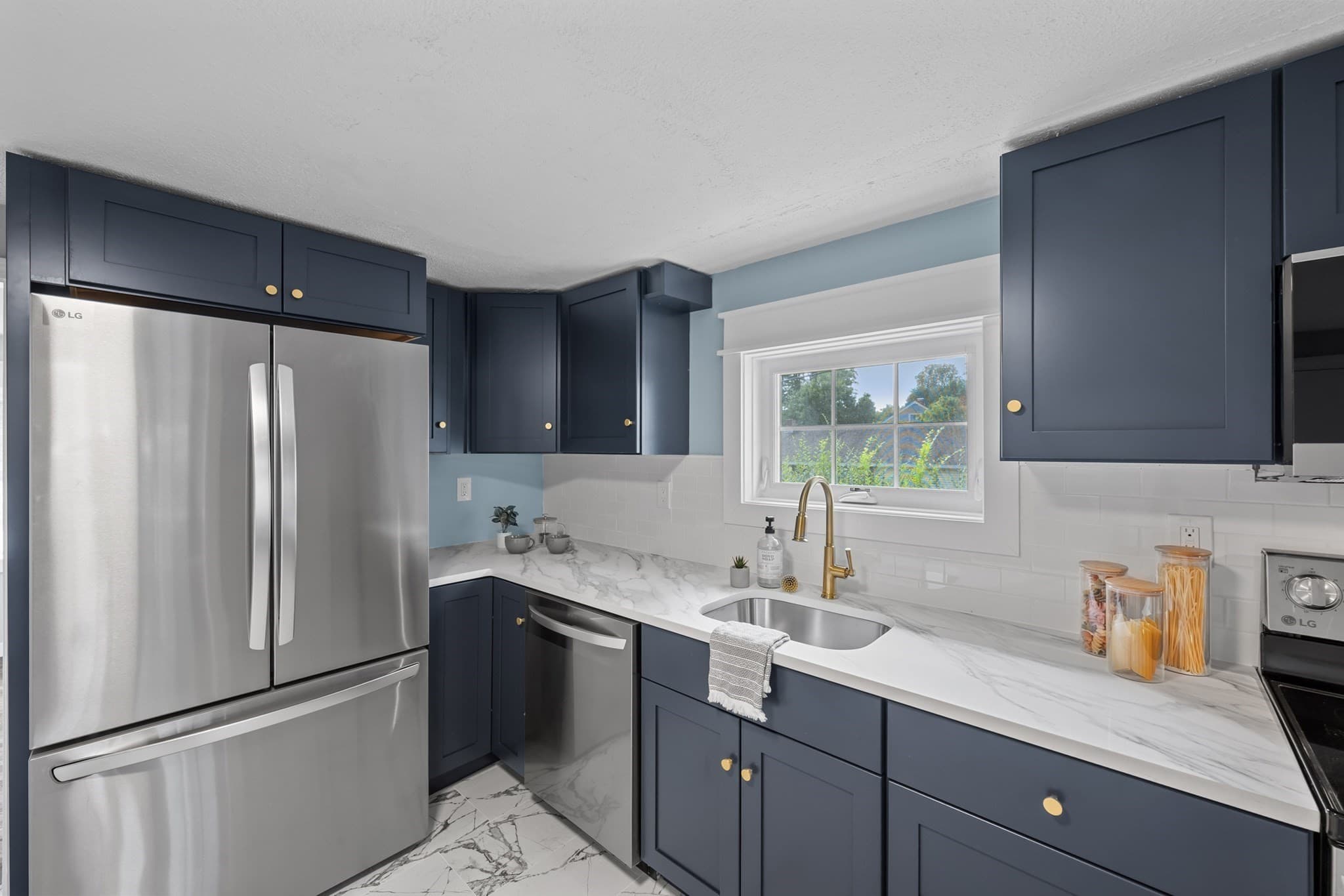 Single Family Residence at 217 W Main Street, Northborough MA 01532, Northborough, photo 8 of 42