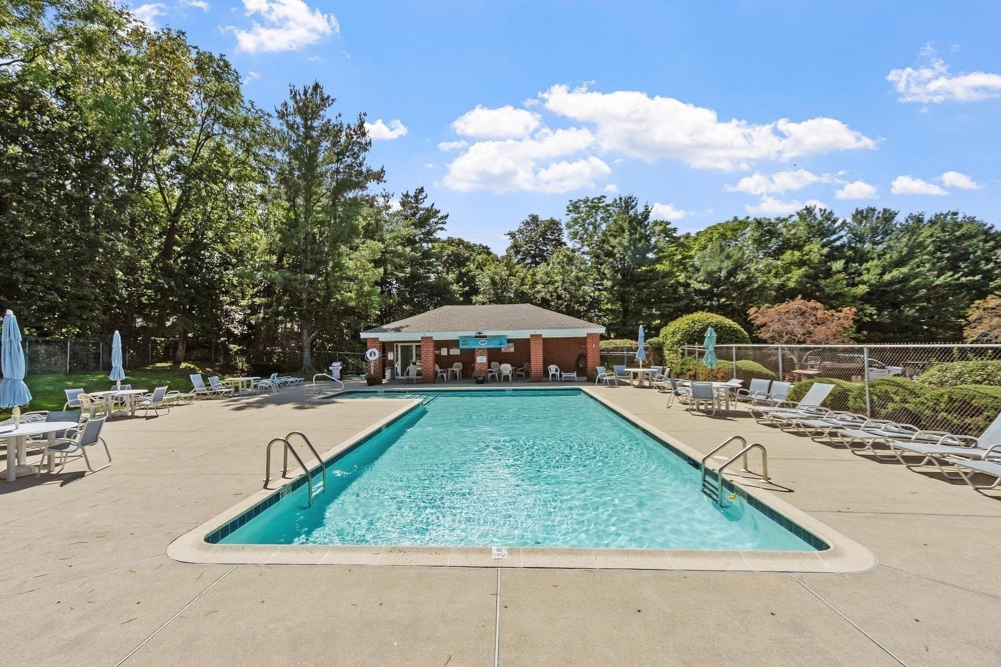 Condominium at 487 Place Ln # 487, Woburn MA 01801, photo 4 of 27