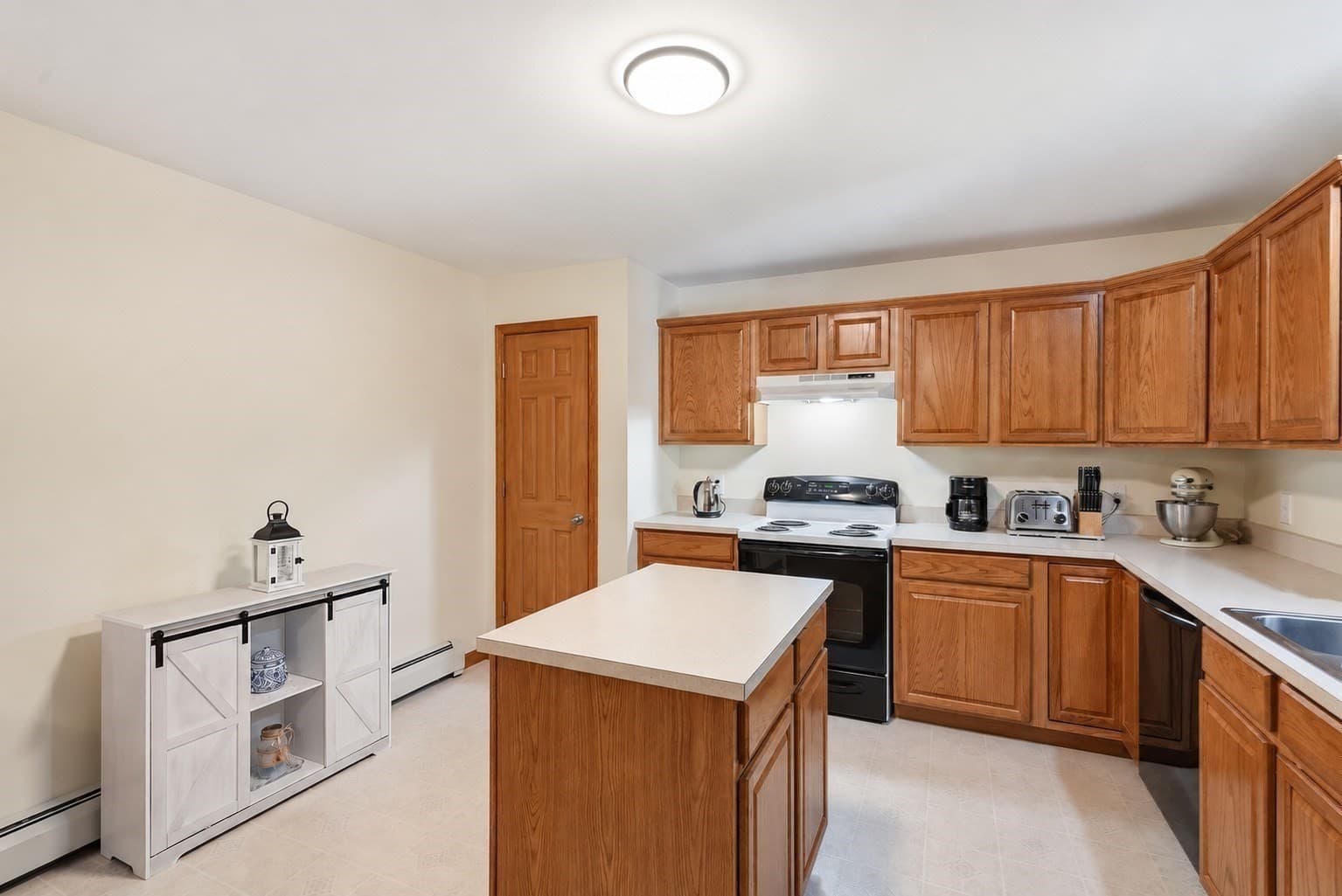Single Family Residence at 36 Ludlow Road, Chicopee MA 01020, Chicopee, photo 7 of 42