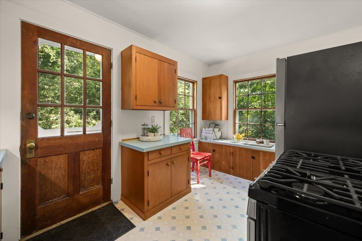 Single Family Residence at 89 F R Lillie, Falmouth MA 02543, Falmouth, photo 4 of 30