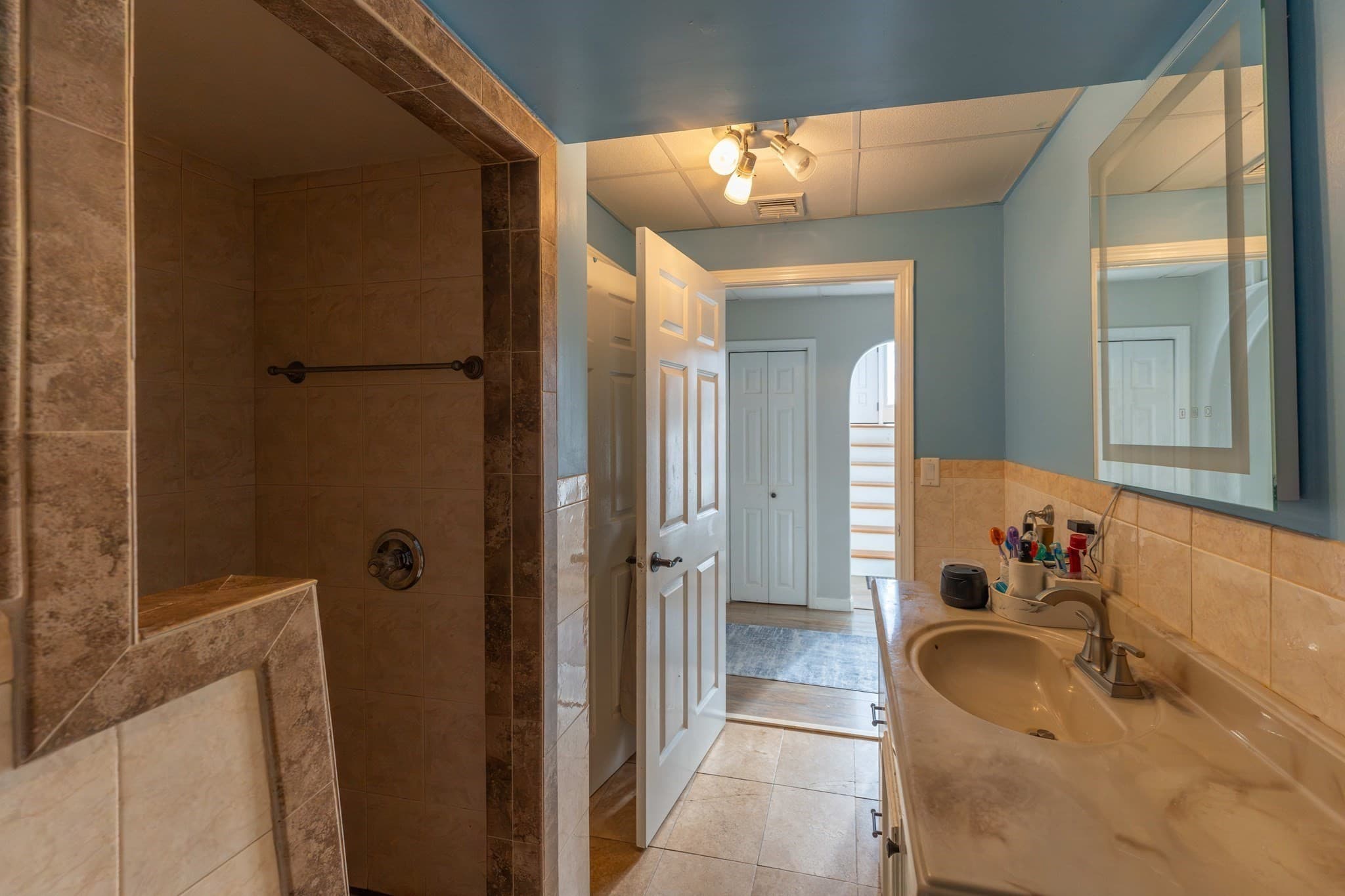 Single Family Residence at 769 New Plainville Rd, New Bedford MA 02745, photo 22 of 39