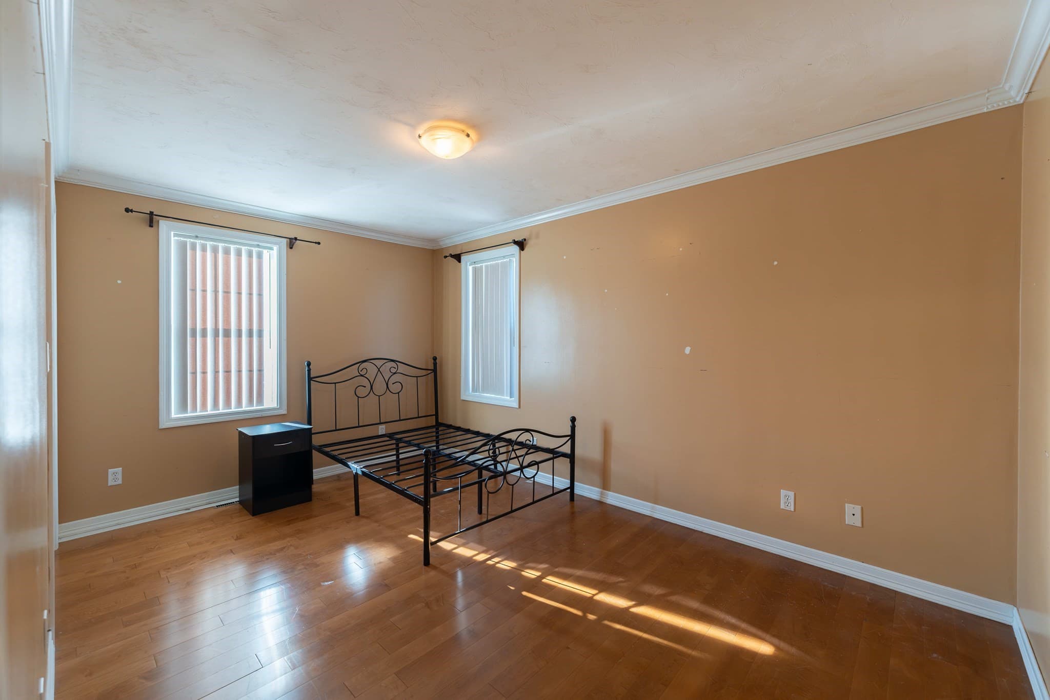Single Family Residence at 769 New Plainville Rd, New Bedford MA 02745, photo 35 of 39
