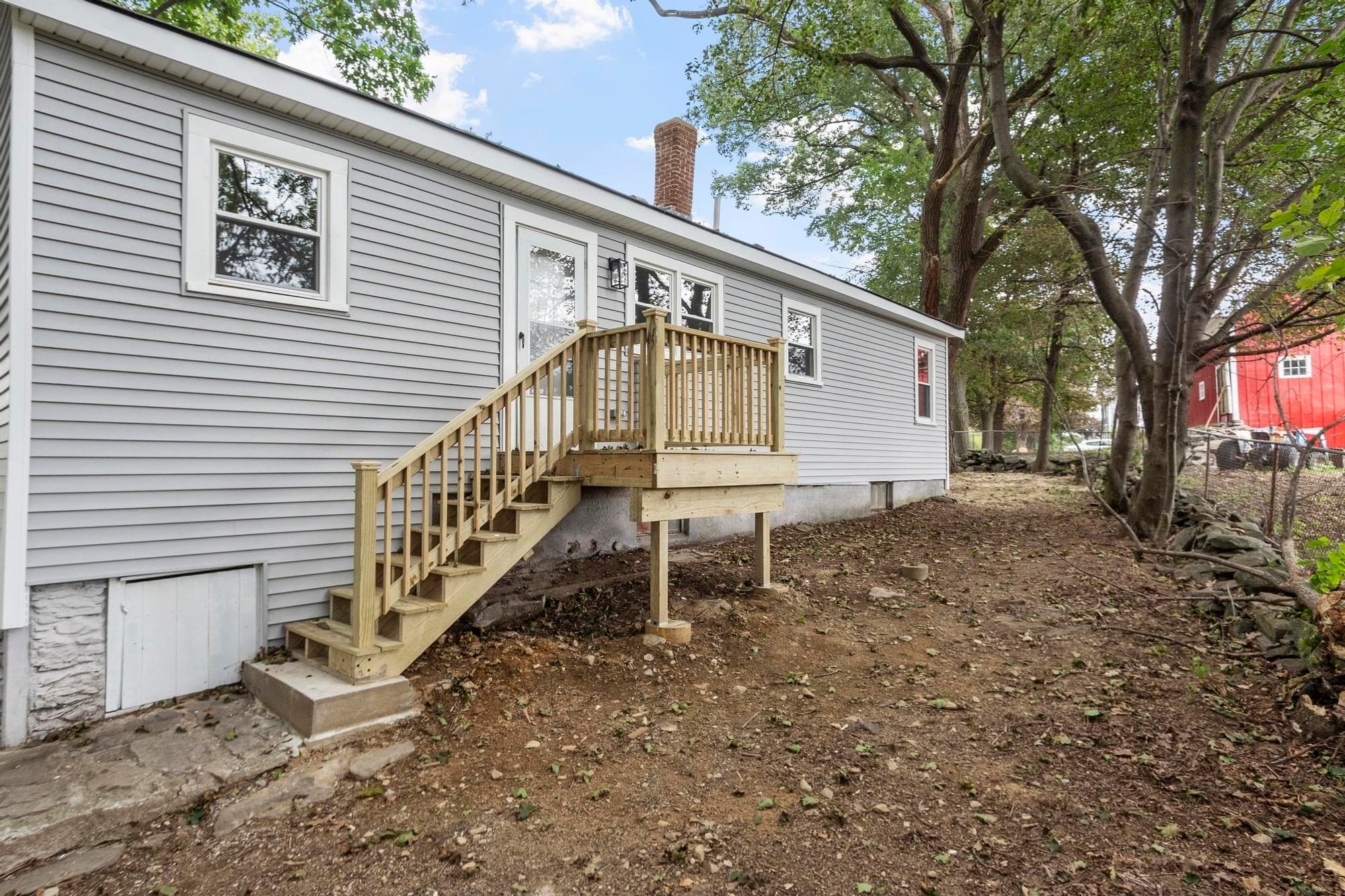 Single Family Residence at 186 Pleasant St, Lunenburg MA 01462, Lunenburg, photo 6 of 27