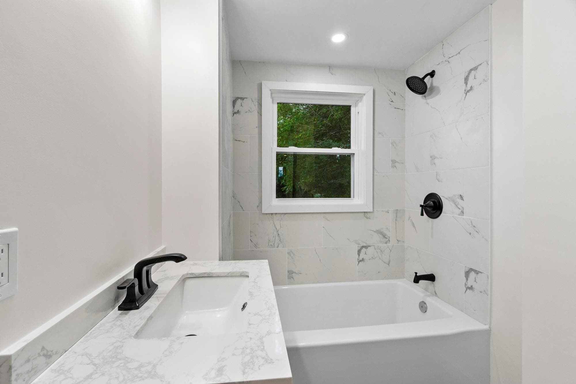 Single Family Residence at 186 Pleasant St, Lunenburg MA 01462, Lunenburg, photo 20 of 27