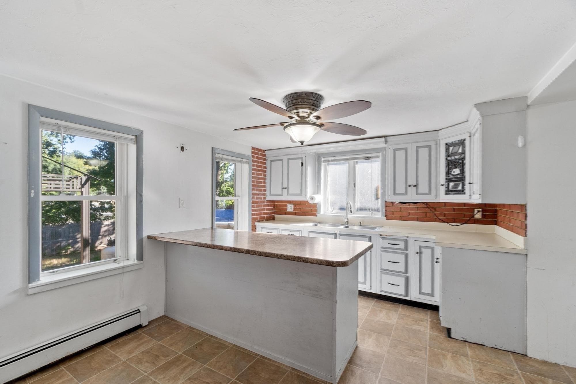 Single Family Residence at 368 Litchfield St, Leominster MA 01453, Leominster, photo 26 of 40