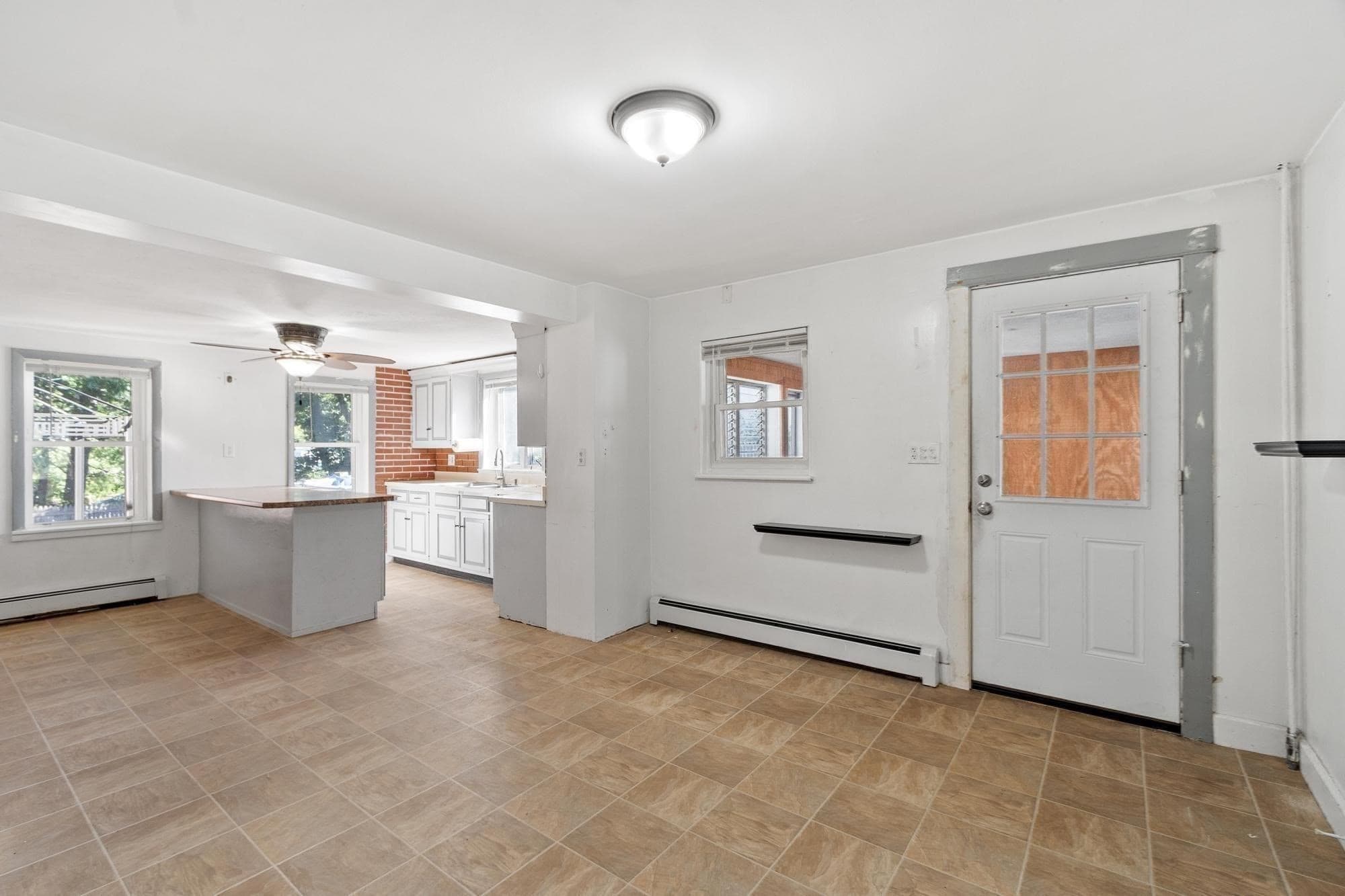 Single Family Residence at 368 Litchfield St, Leominster MA 01453, Leominster, photo 30 of 40