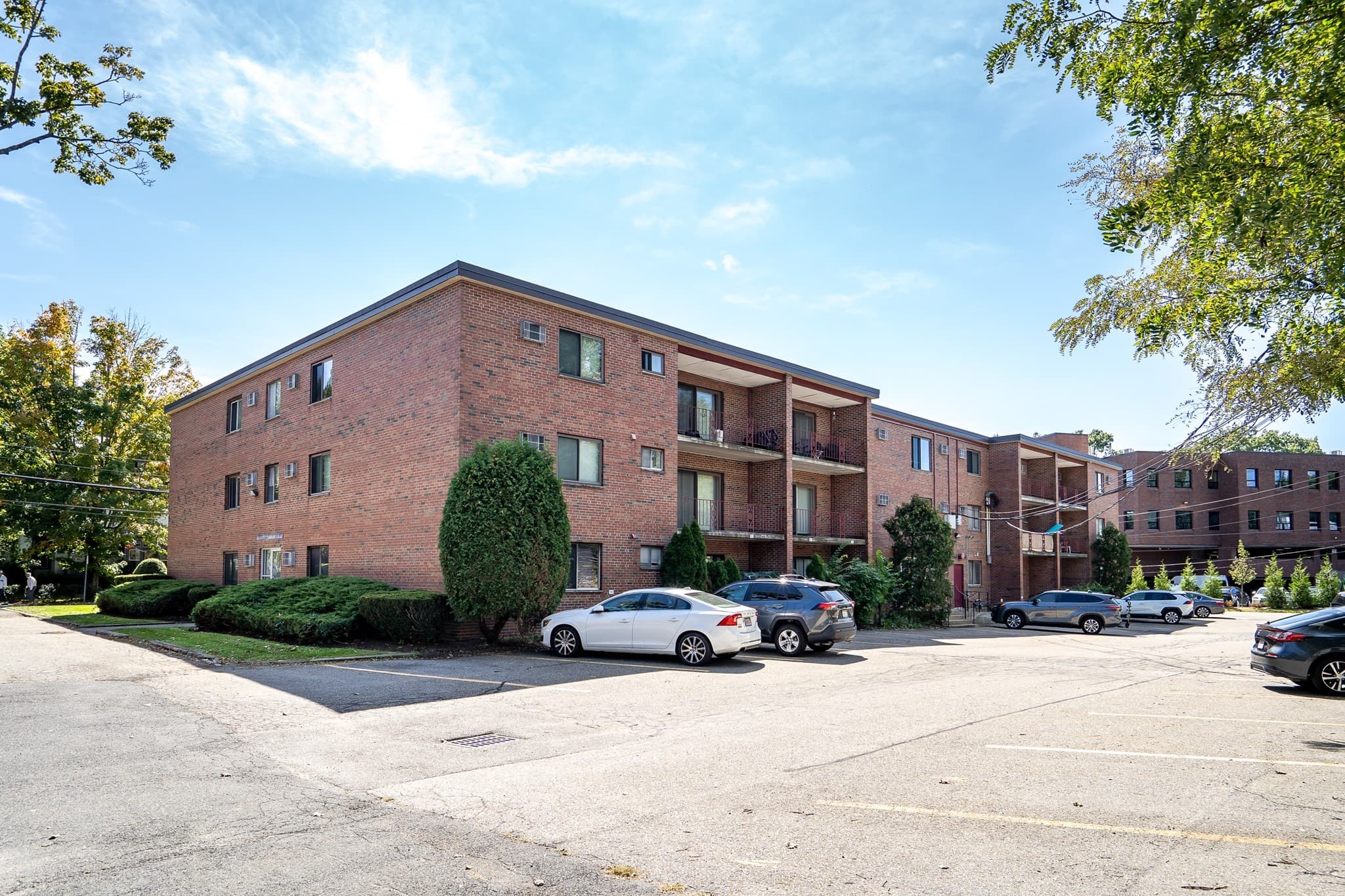 Condominium at 53 Paul St # 10, Newton MA 02459, Newton, photo 33 of 36