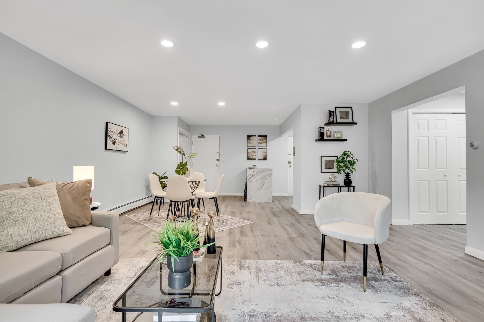 Condominium at 53 Paul St # 10, Newton MA 02459, Newton, photo 4 of 36