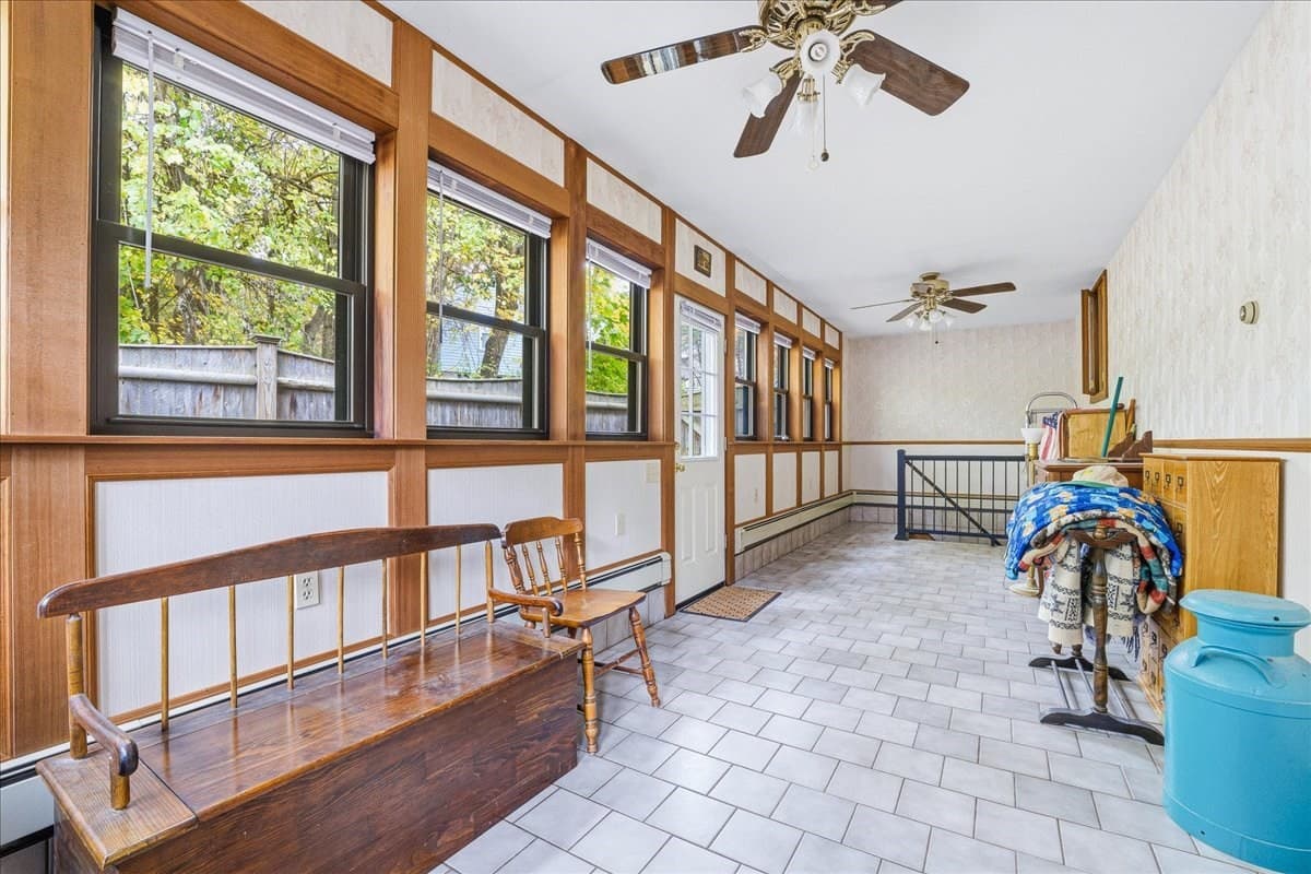Single Family Residence at 6 Ledgeville Ave, Foxboro MA 02035, Foxboro, photo 13 of 30