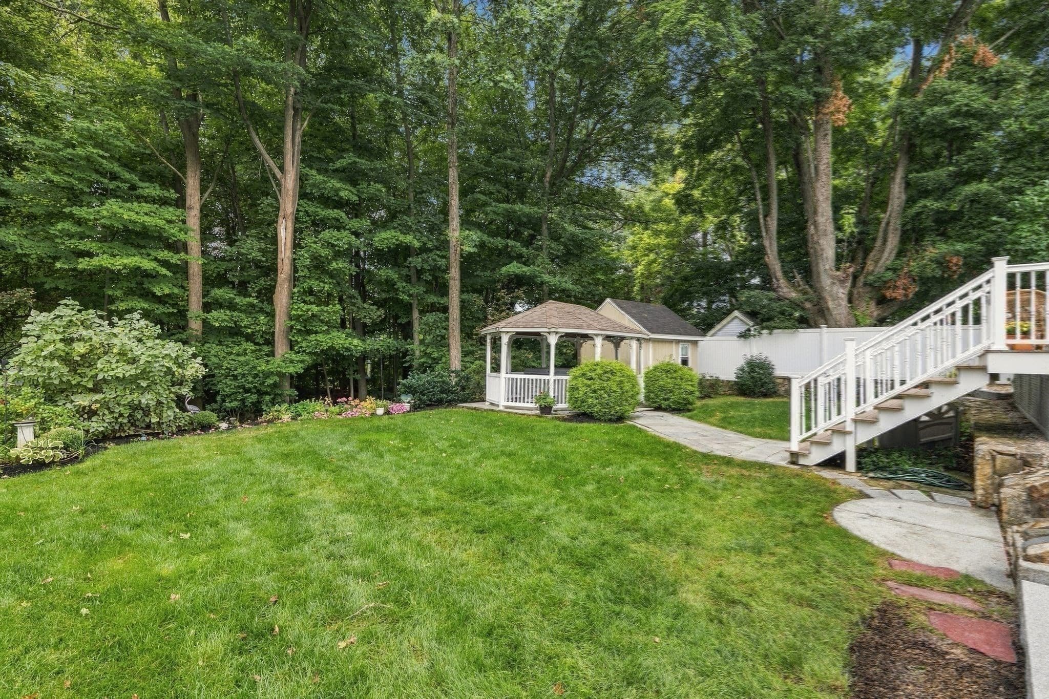 Single Family Residence at 129 Summer Street, Andover MA 01810, Andover, photo 30 of 37