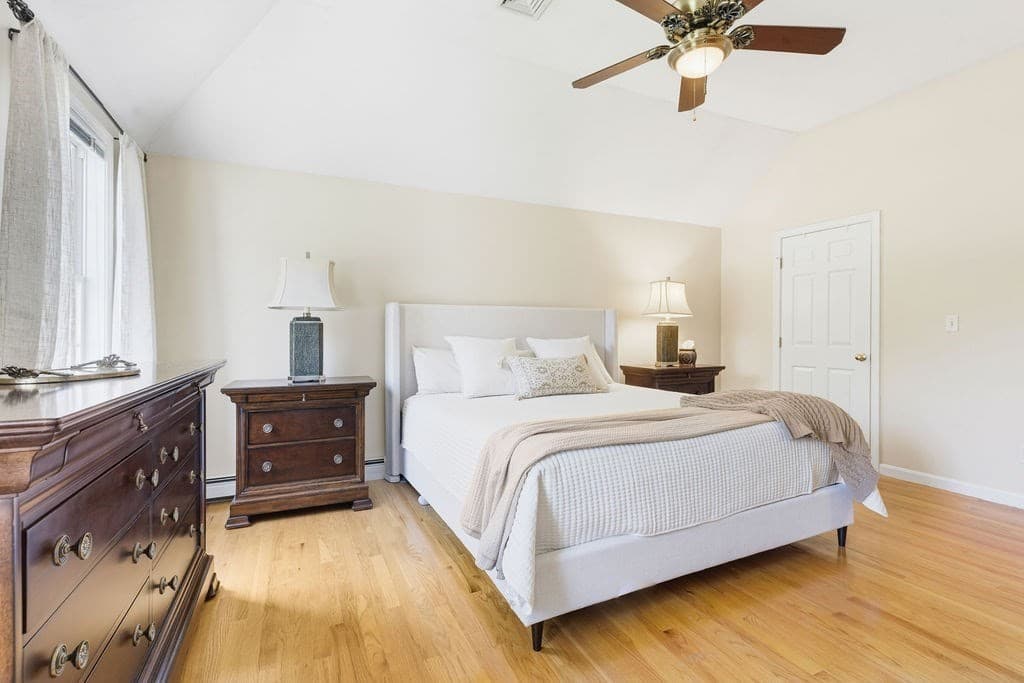Single Family Residence at 32 Cinnamon Cir, Easton MA 02334, Easton, photo 6 of 42