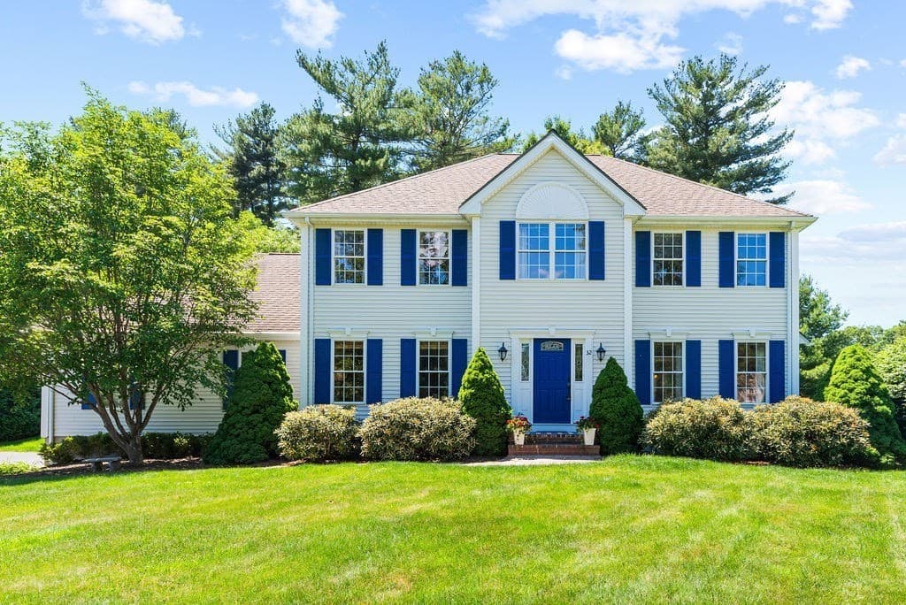 32 Cinnamon Cir, Easton MA 02334