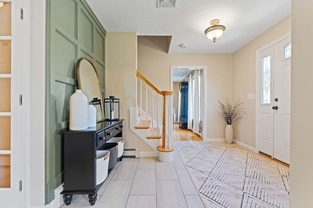 Single Family Residence at 32 Cinnamon Cir, Easton MA 02334, Easton, photo 11 of 42