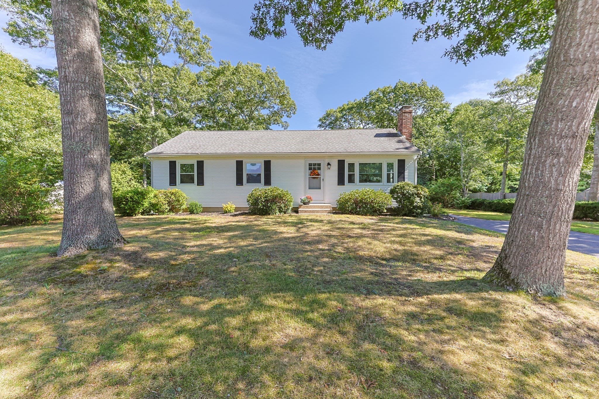 Single Family Residence at 124 Starlight Drive, Barnstable MA 02648, Barnstable, photo 2 of 31