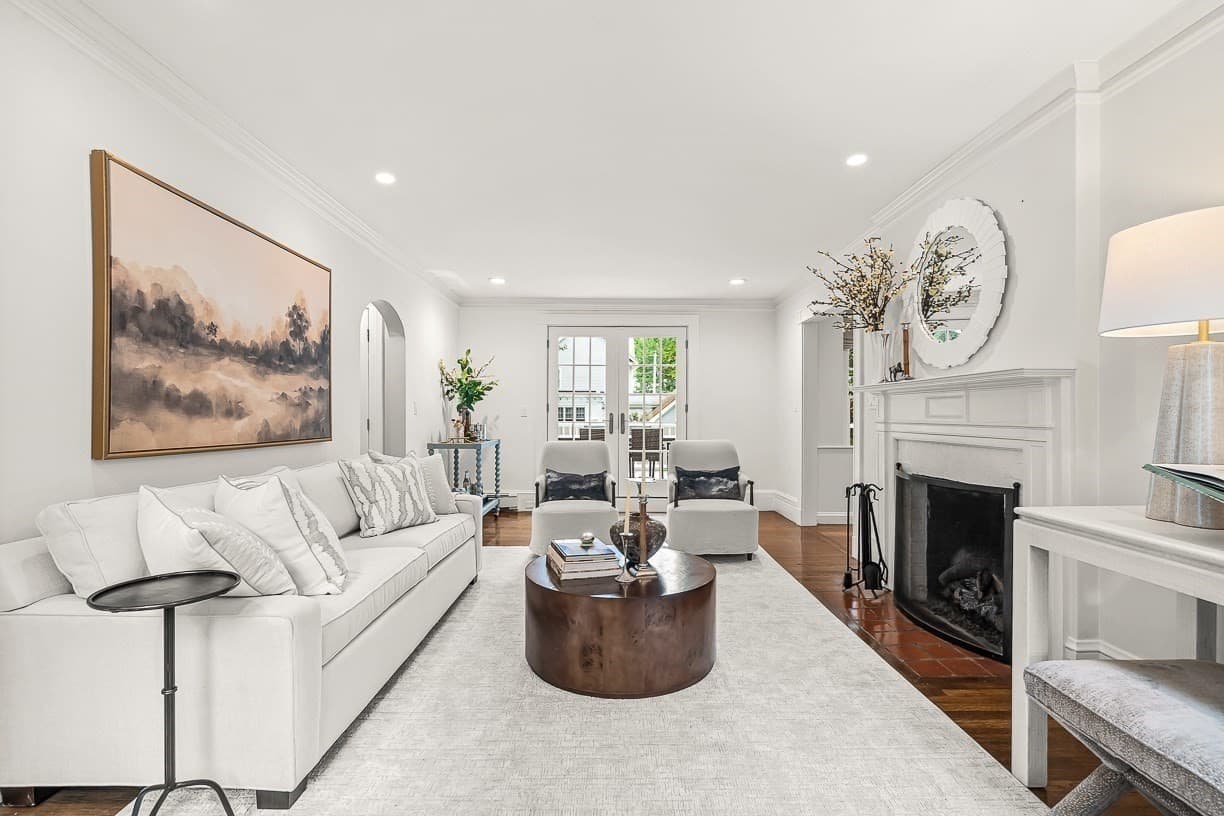 Single Family Residence at 8 Tennyson Rd, Wellesley MA 02481, Wellesley, photo 5 of 40