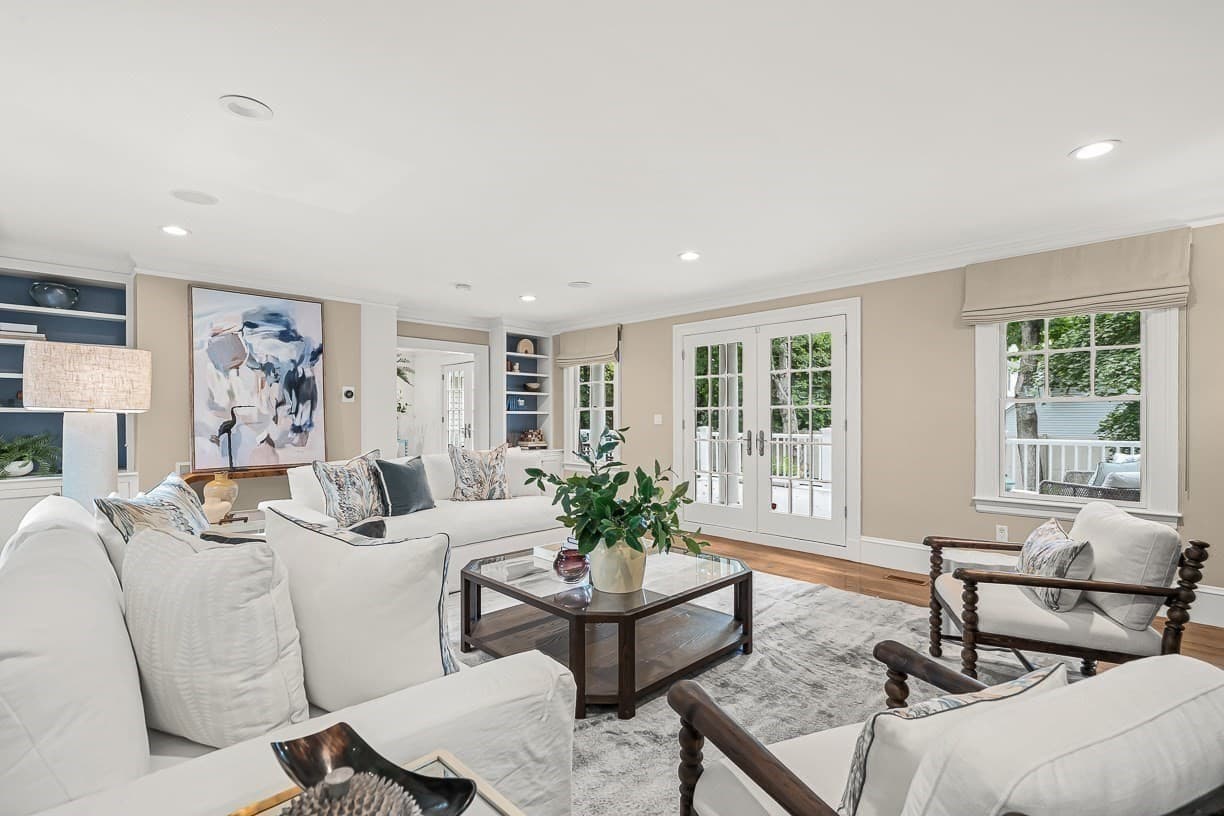 Single Family Residence at 8 Tennyson Rd, Wellesley MA 02481, Wellesley, photo 9 of 40