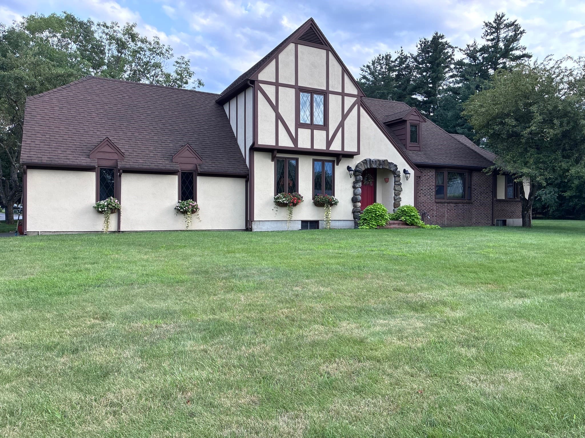 6 Old Homestead Road, Methuen MA 01844