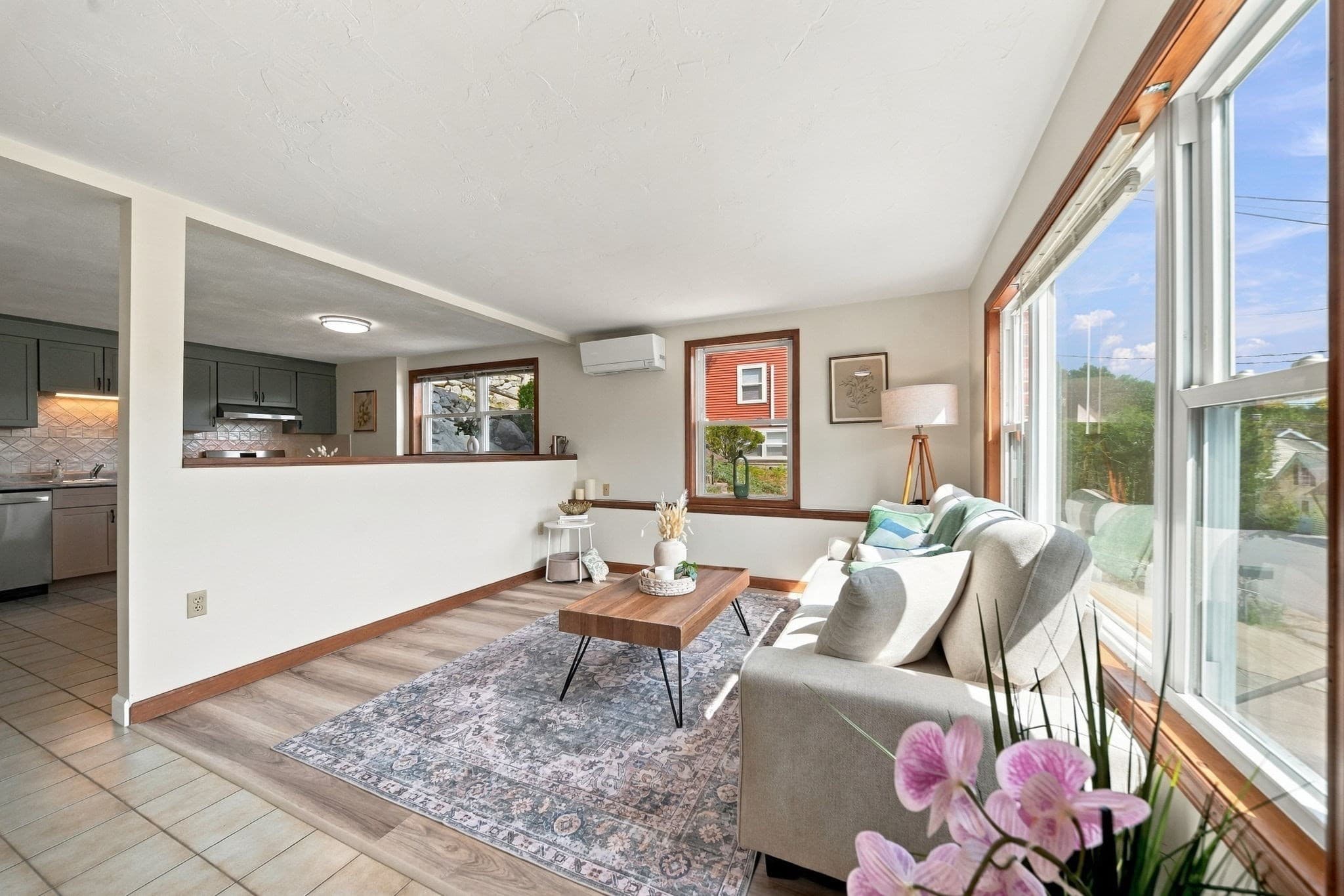 39 Mountain St # 39, Woburn MA 01801