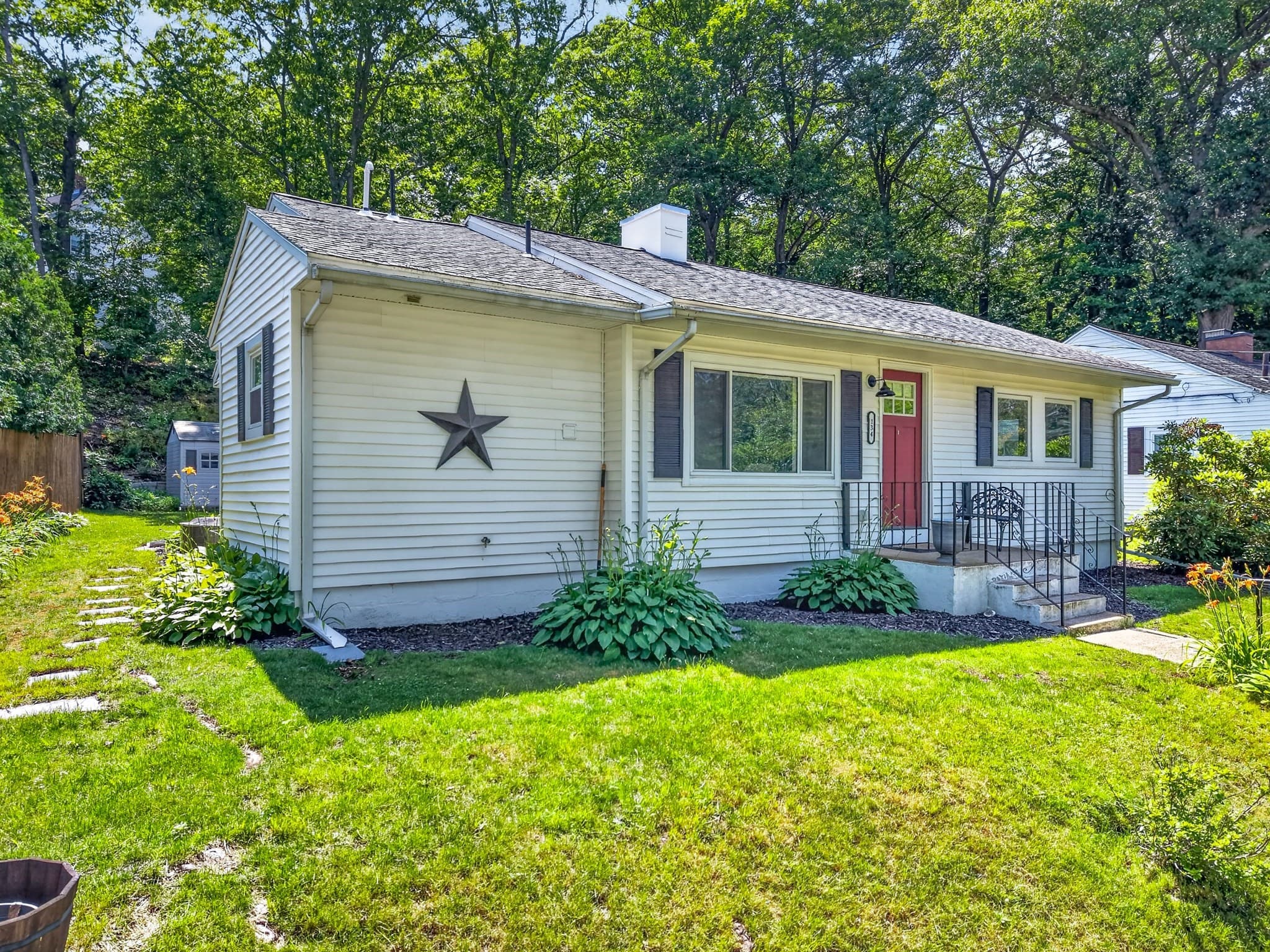 Condominium at 134 Washington St # 134, Melrose MA 02176, Melrose, photo 2 of 36