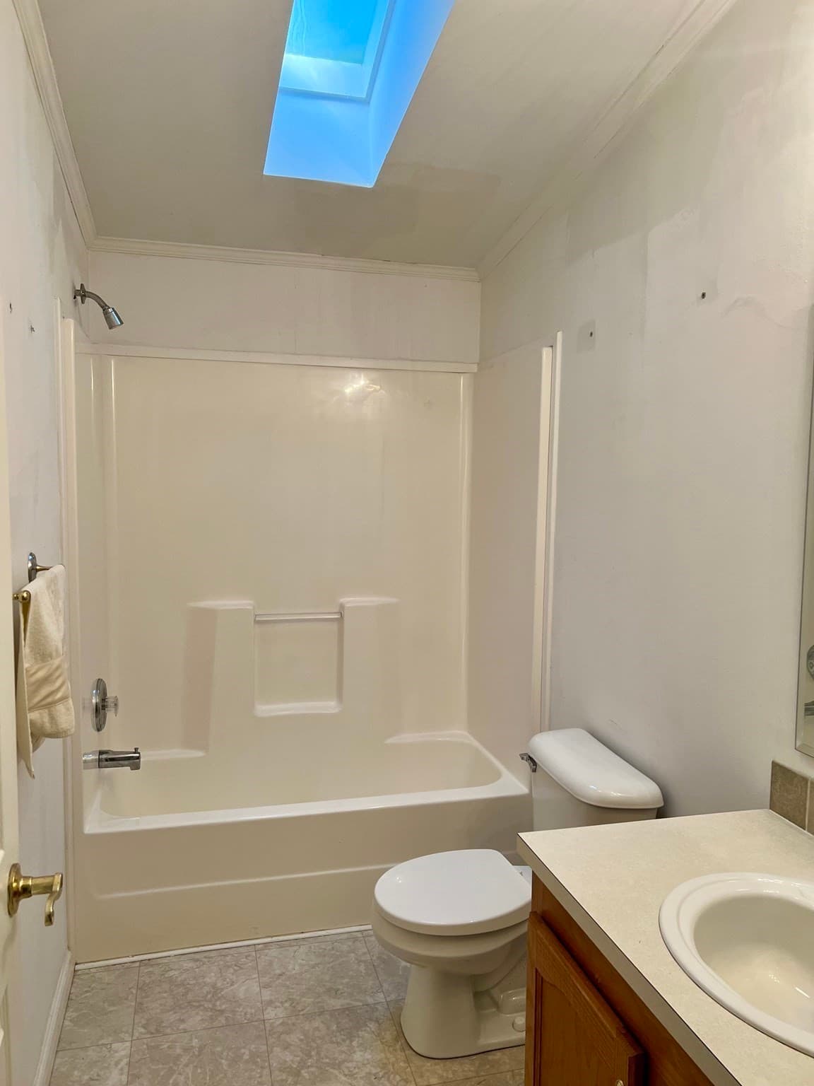 Mobile Home at 412 Green St., Middleboro MA 02346, Middleboro, photo 17 of 26