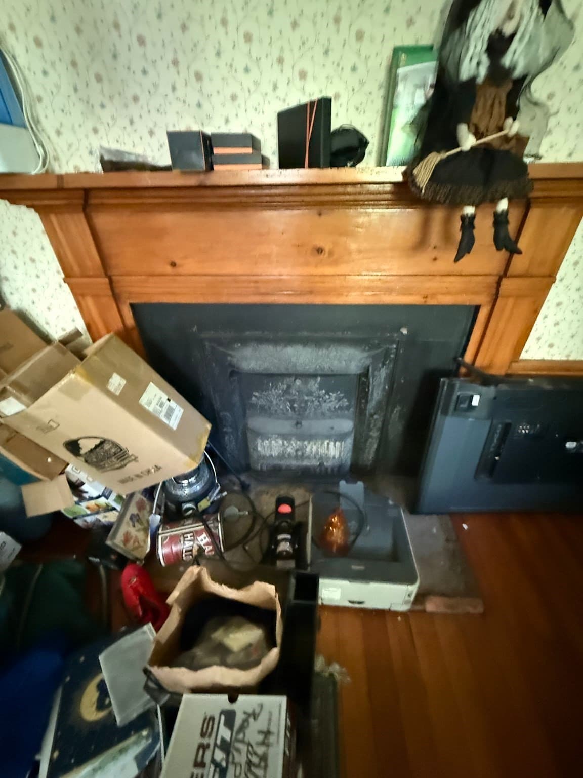 Single Family Residence at 153 Johnny Appleseed Ln, Leominster MA 01453, Leominster, photo 6 of 8
