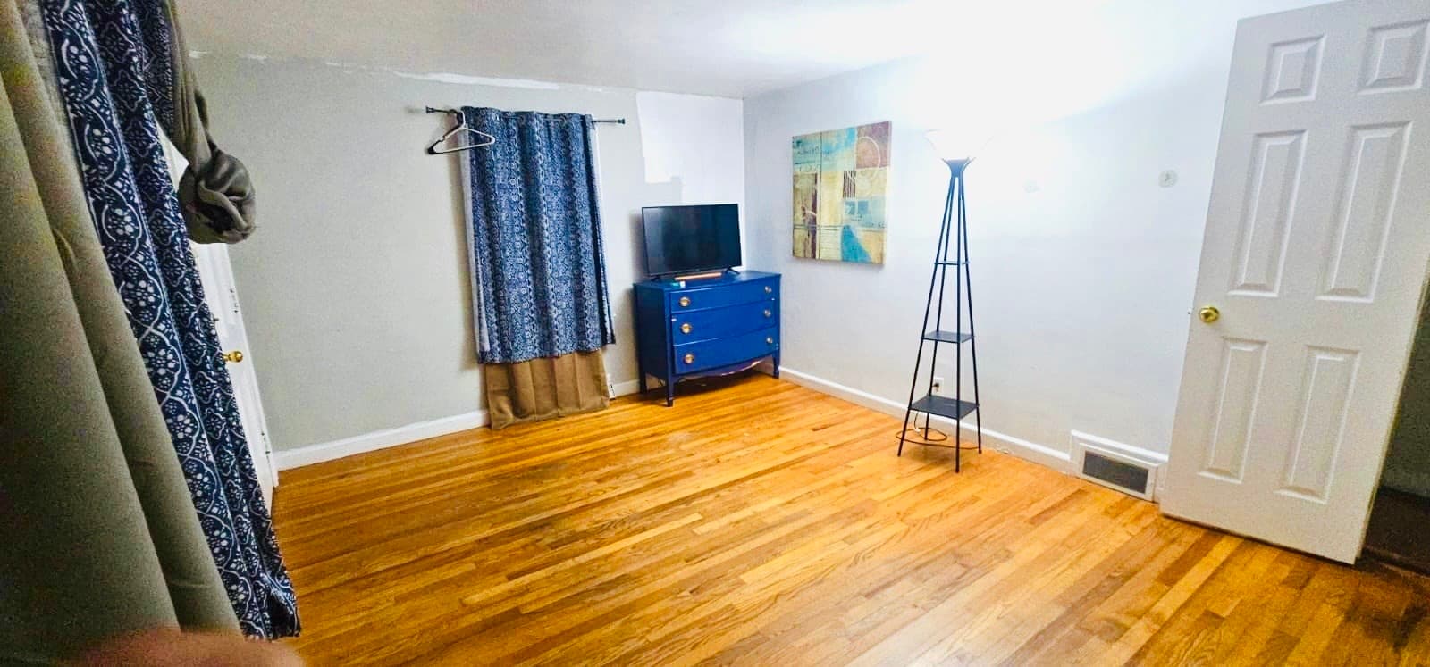 Single Family Residence at 54 Georgetown St, Springfield MA 01104, Springfield, photo 10 of 16