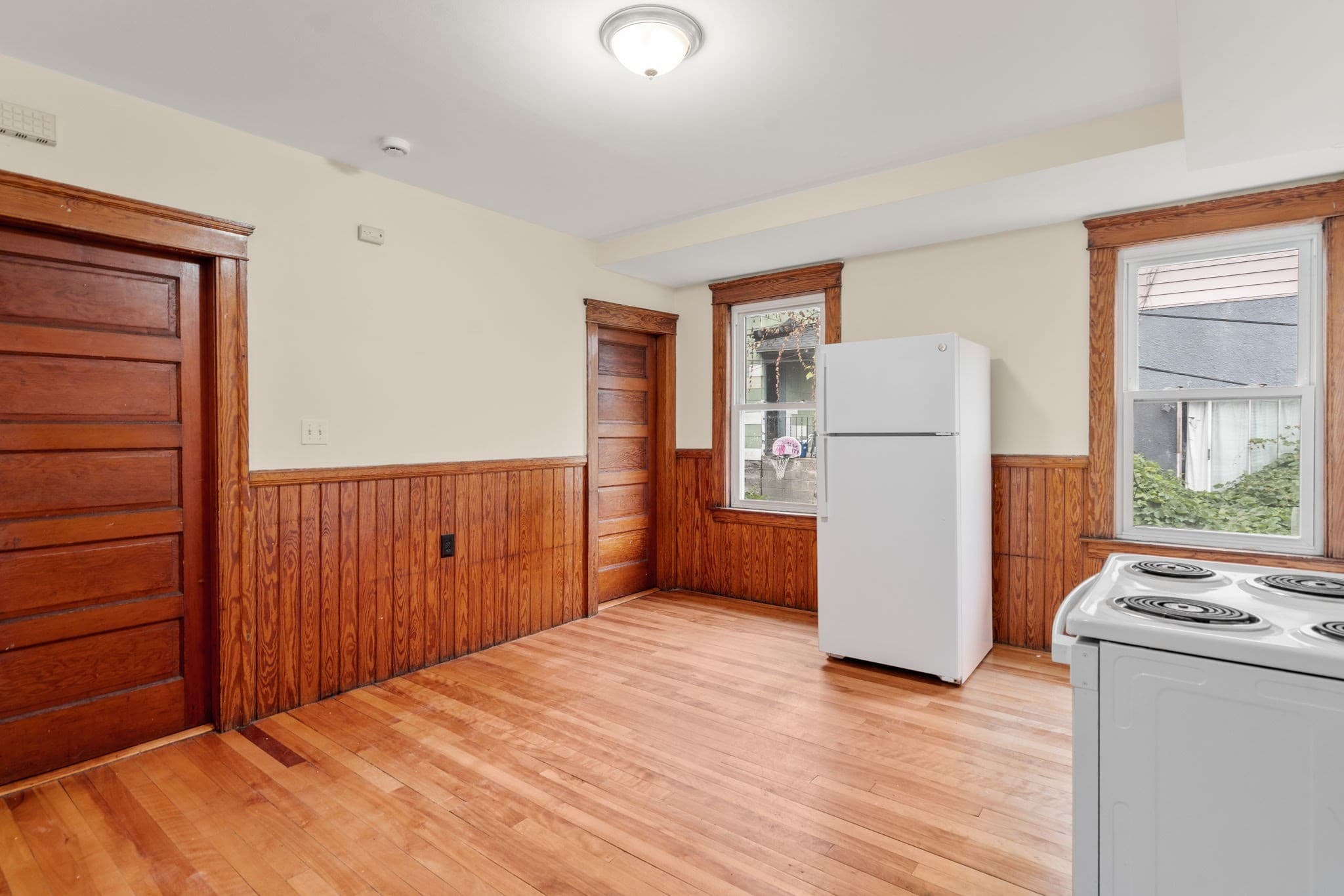 4 Family - 4 Units Up/Down at 31 Chrome Street, Worcester MA 01604, Worcester, photo 5 of 40